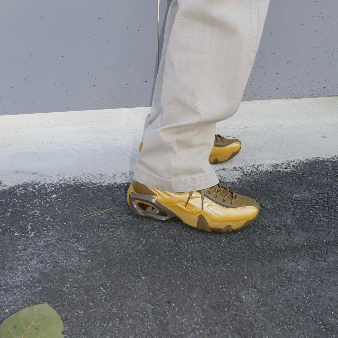 Asics x Kiko Kostadinov Novalis Gel-Teremoa Medallion Yellow Honey 착용 스타일 - 3