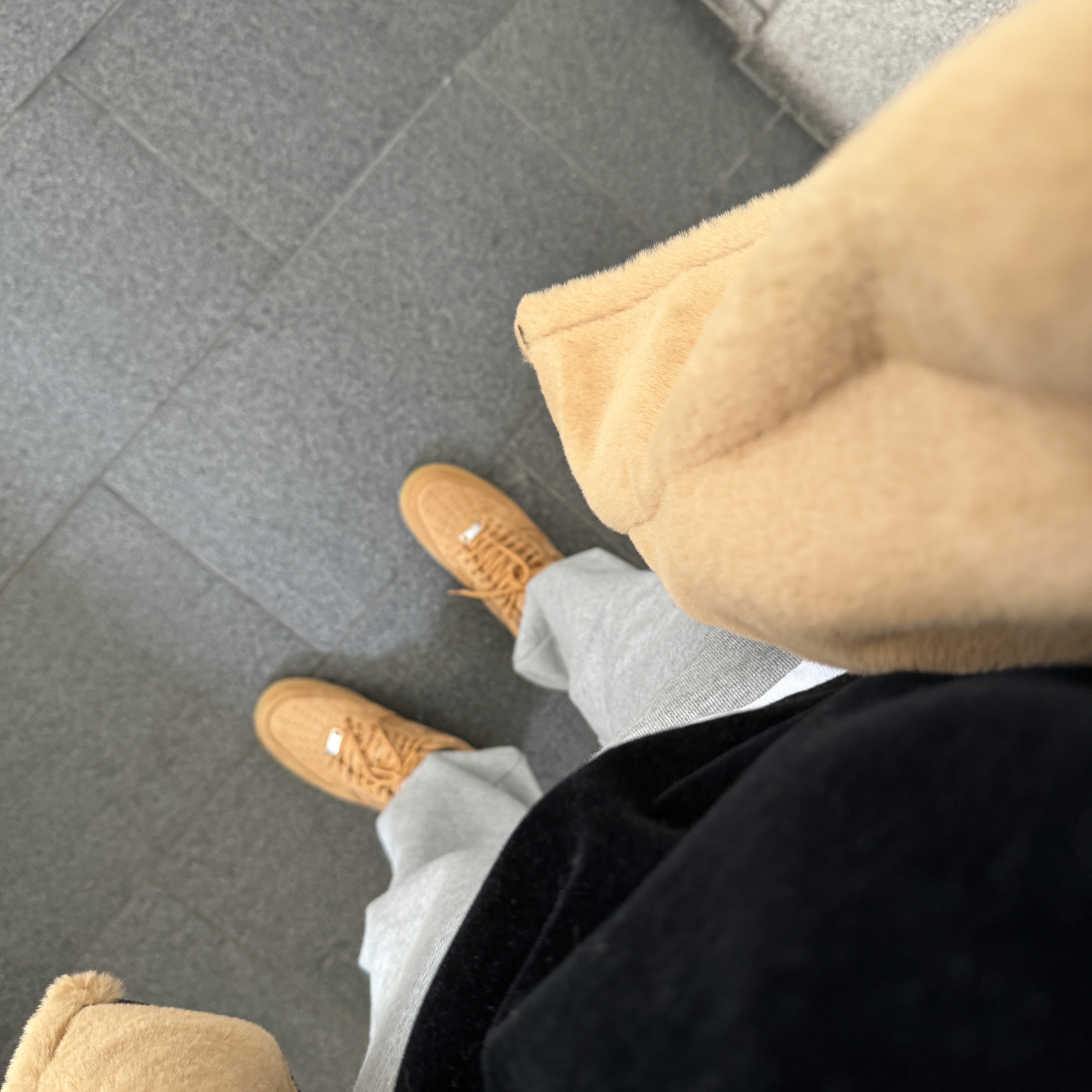 Nike x Supreme Air Force 1 Low Flax 착용 스타일
