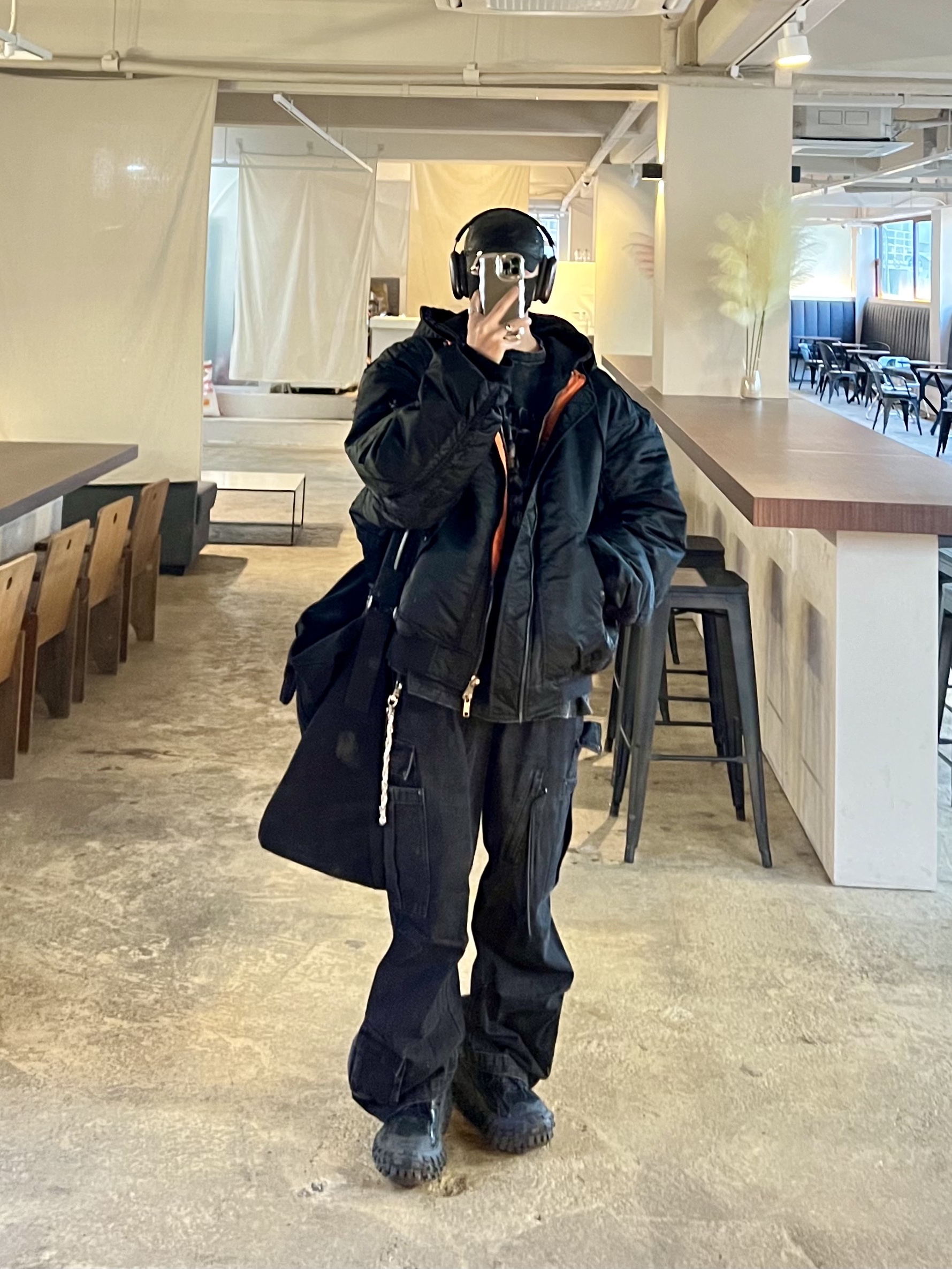 Balenciaga Defender Sneakers Black, Project G/R Distressed Layer Zip Hoodie Faded Black 착용 스타일
