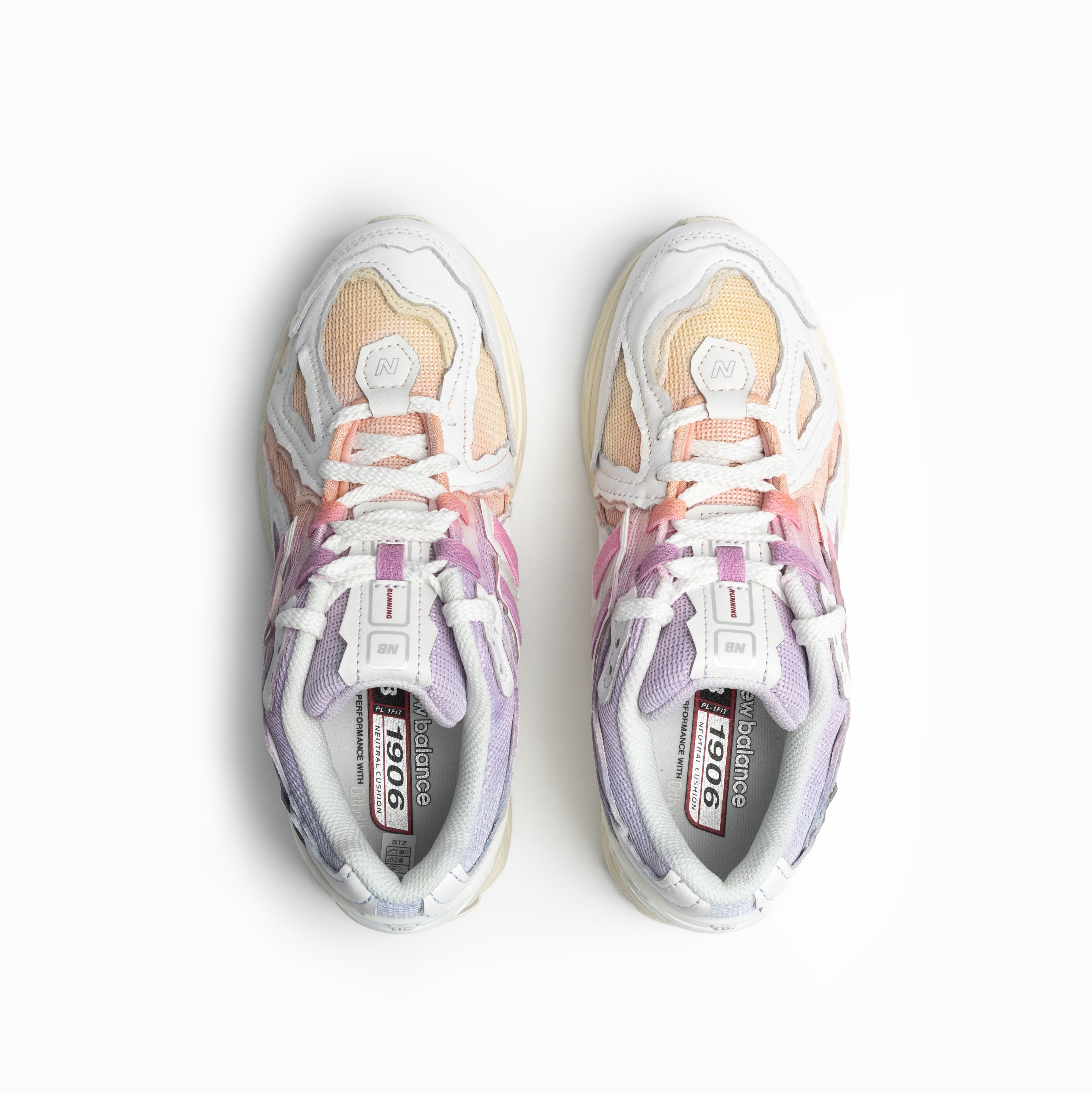 New Balance 1906D Protection Pack White Turtledove 착용 스타일 - 4