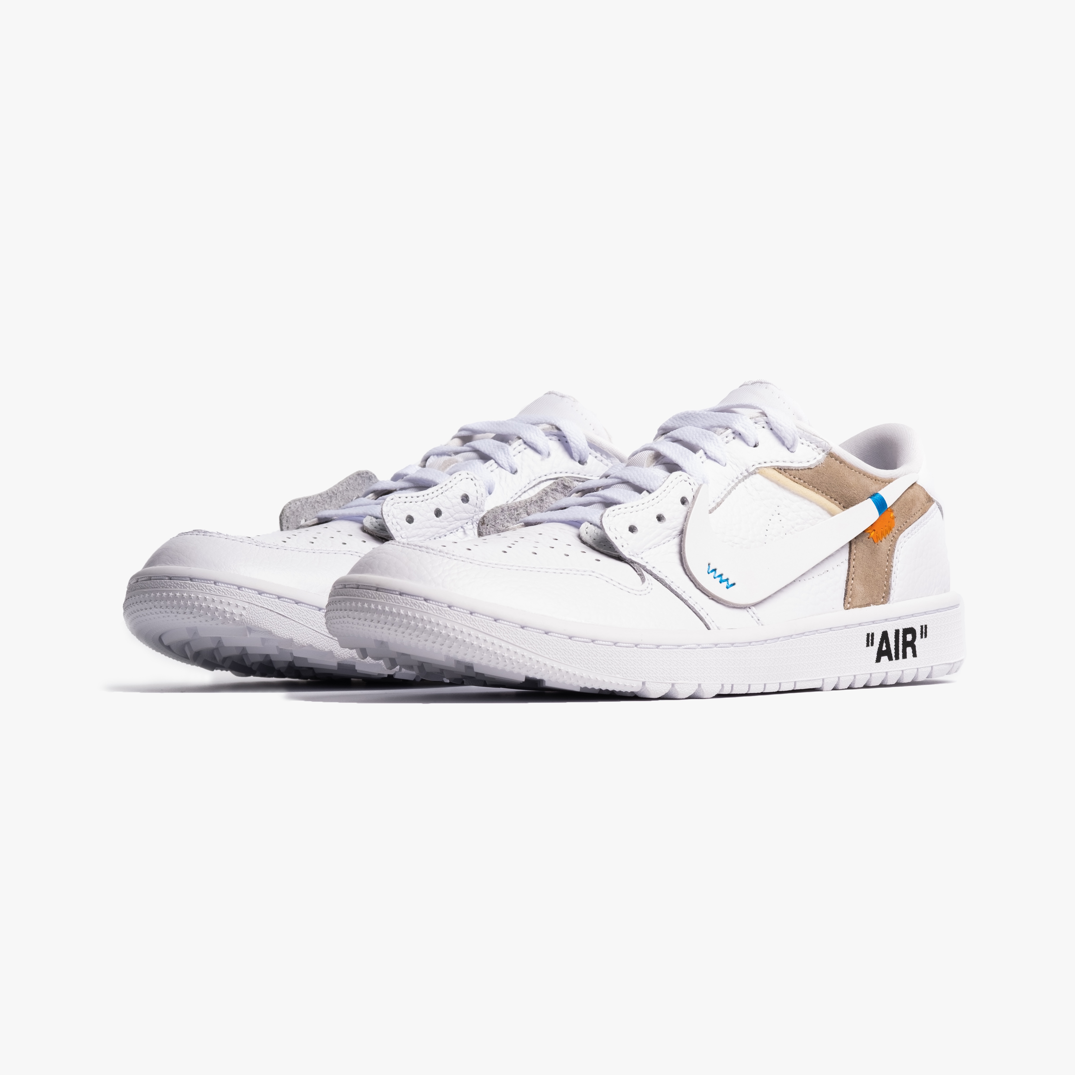 Jordan 1 Low Golf Triple White 착용 스타일 - 5