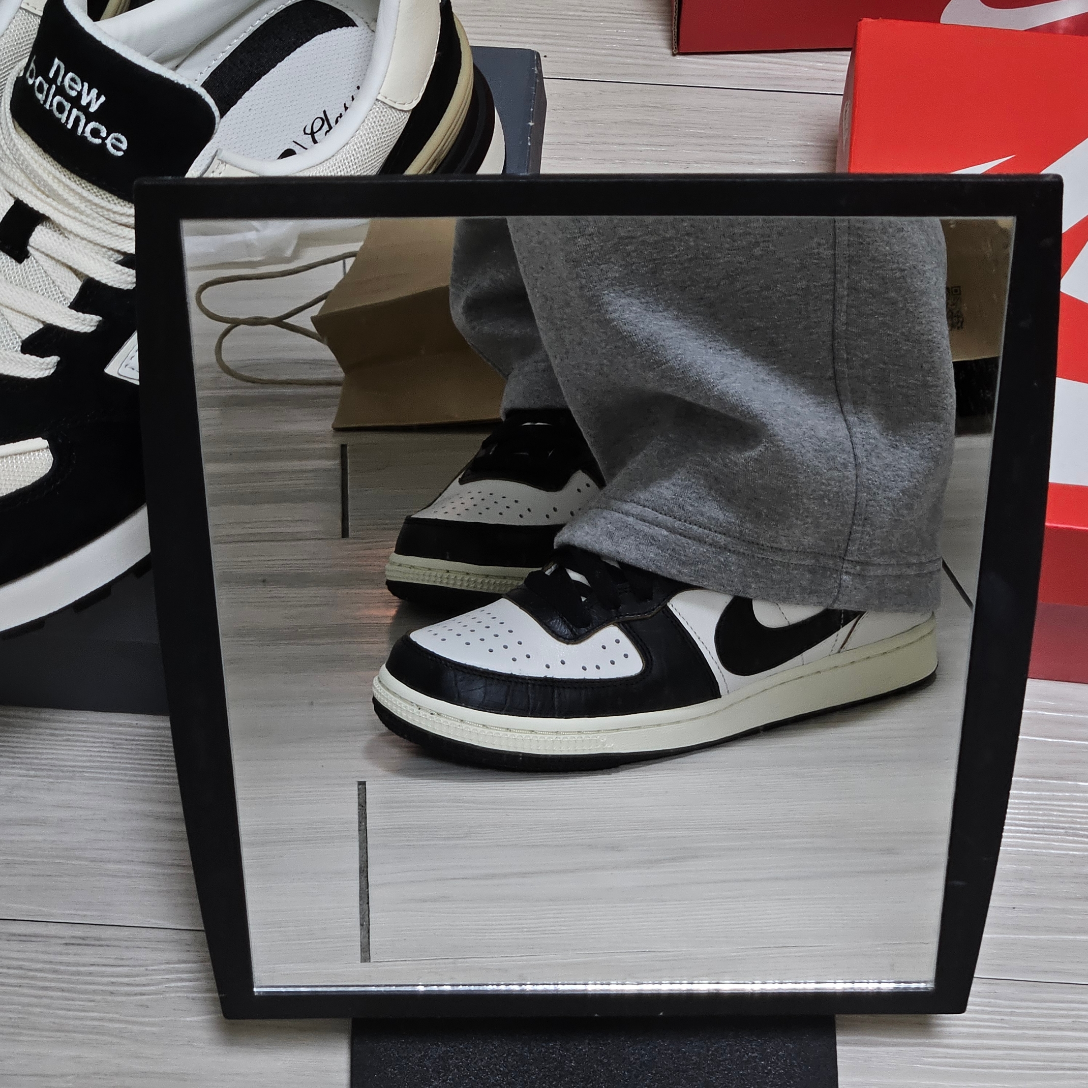 Nike Terminator Low Phantom Black 착용 스타일