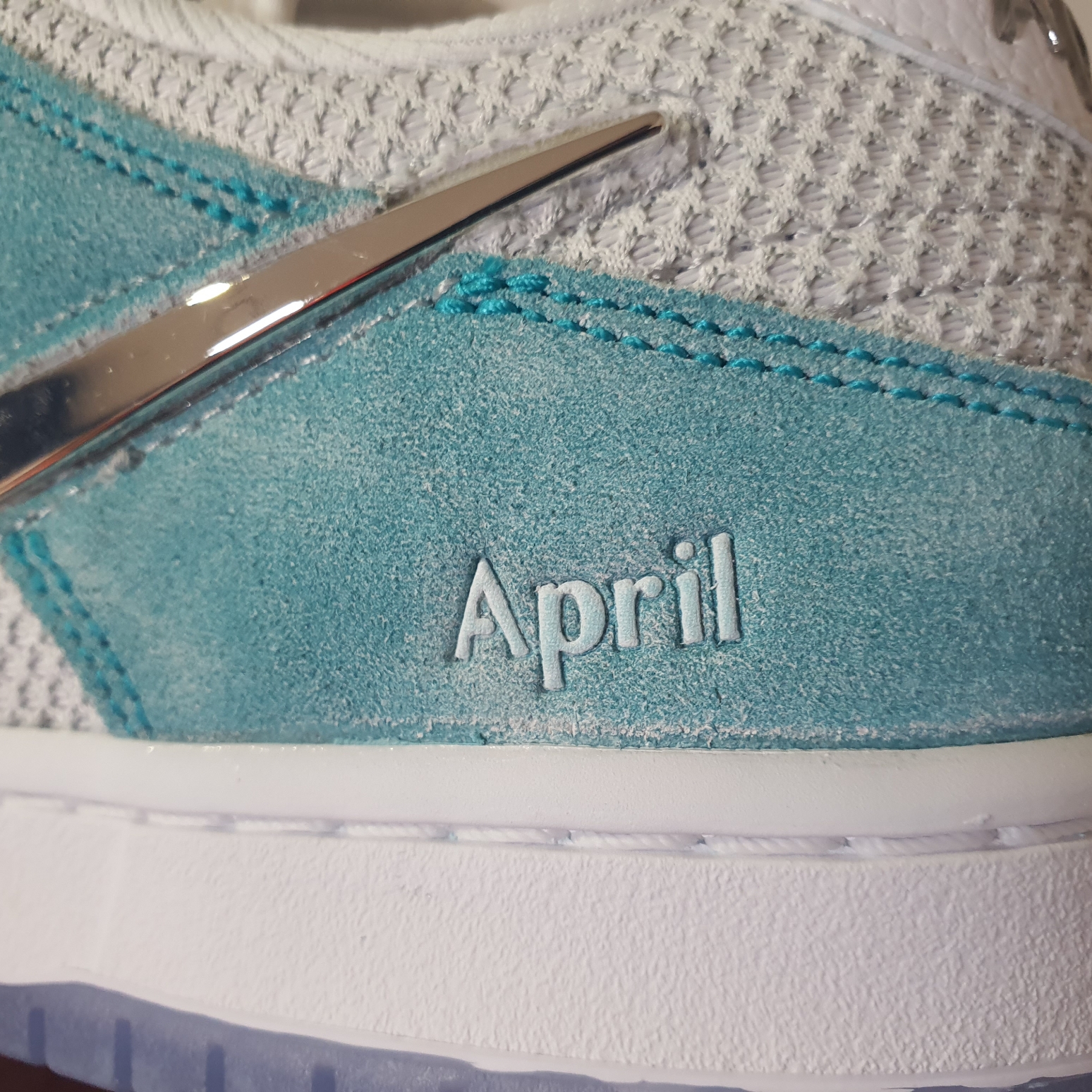 Nike x April Skateboards SB Dunk Low Pro QS Racer Blue Metallic Silver 착용 스타일 - 6