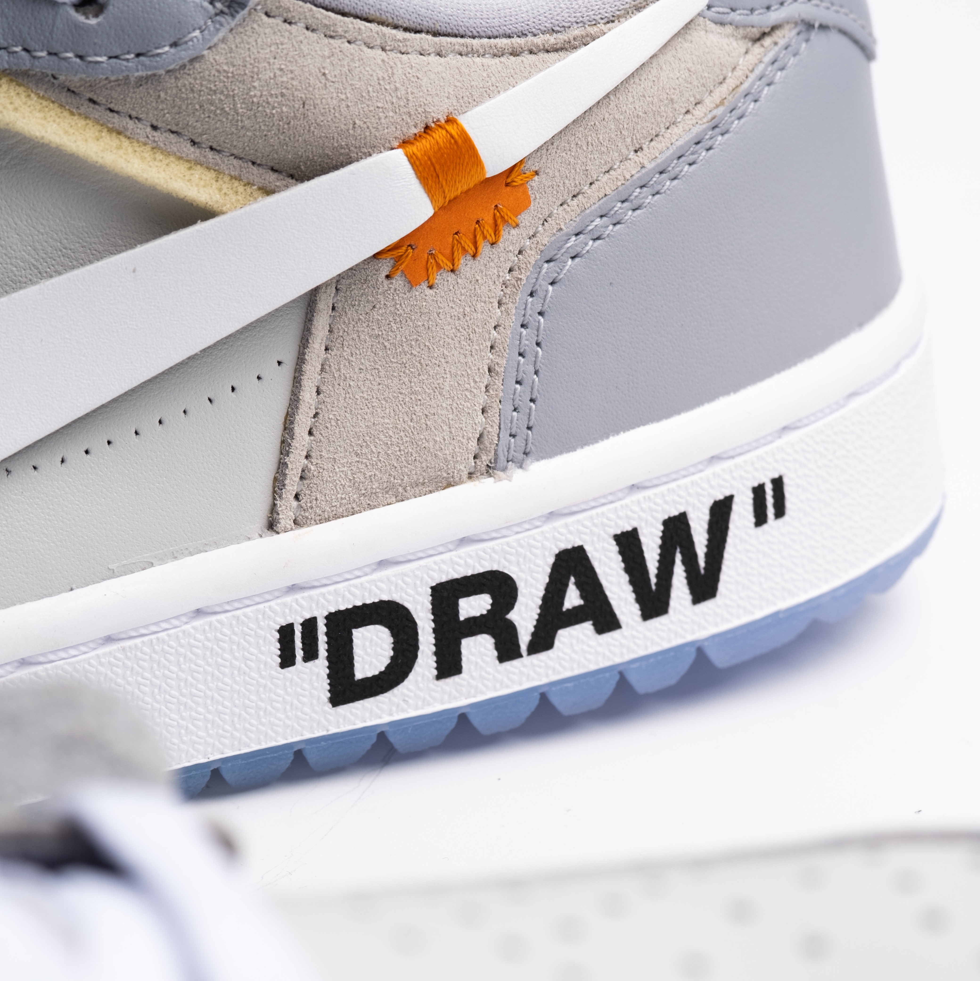 Jordan 1 Low Golf Wolf Grey 착용 스타일 - 9