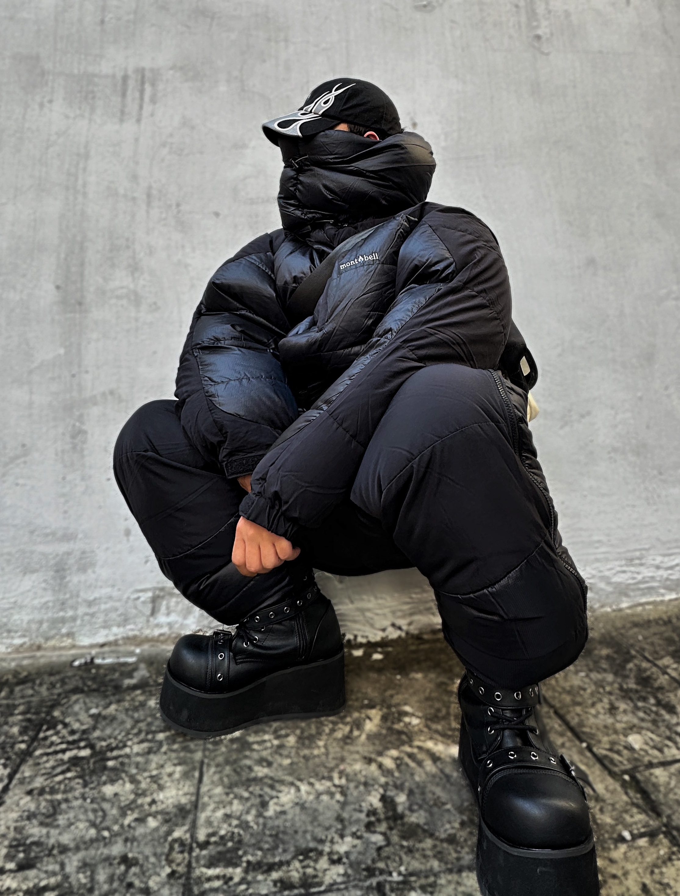 Yeezy Gap Engineered By Balenciaga Flame Cap Black, Montbell Down Hanten Jacket Maroon 착용 스타일 - 6