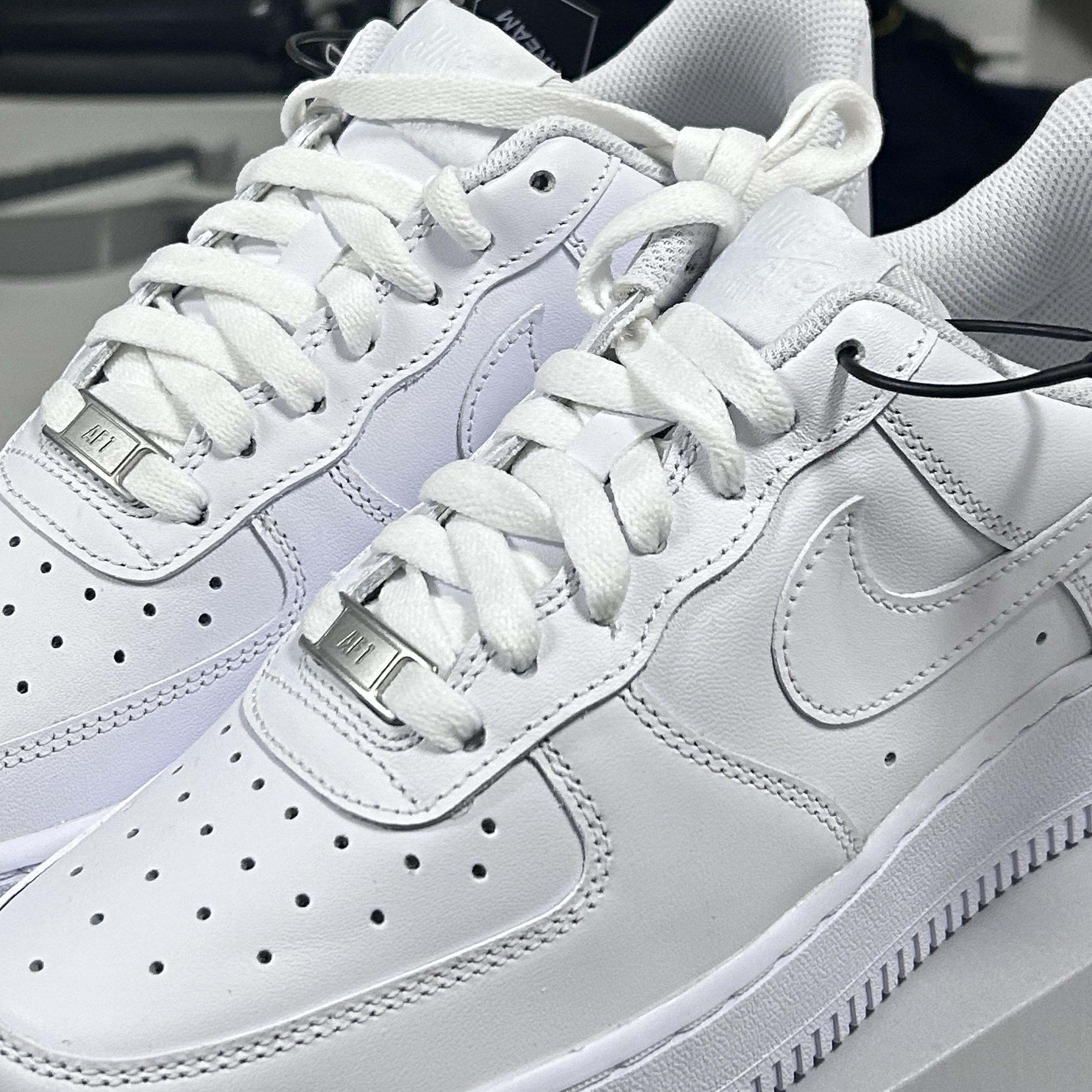 (W) Nike Air Force 1 '07 Low White 착용 스타일