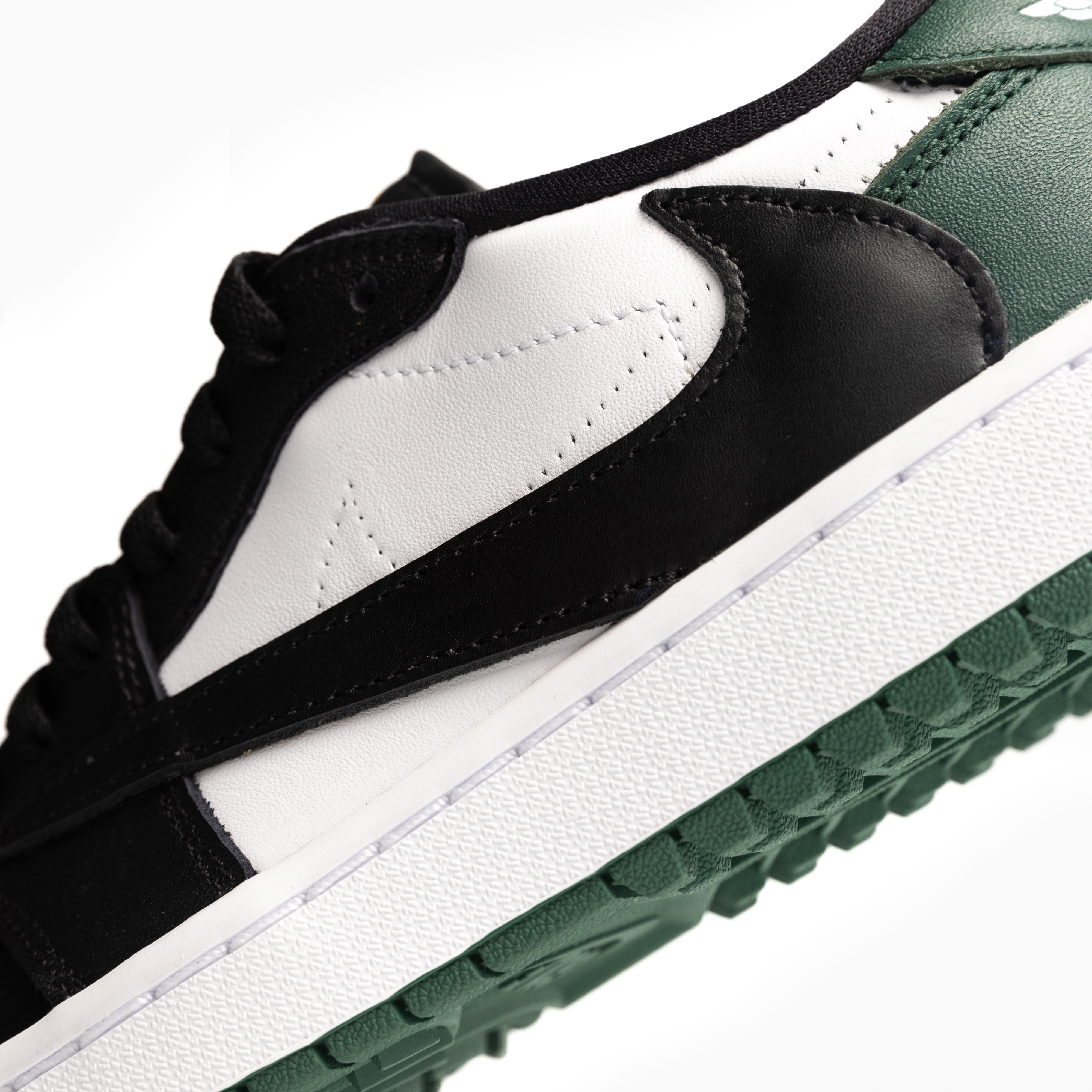 Jordan 1 Low Golf Noble Green 착용 스타일 - 7