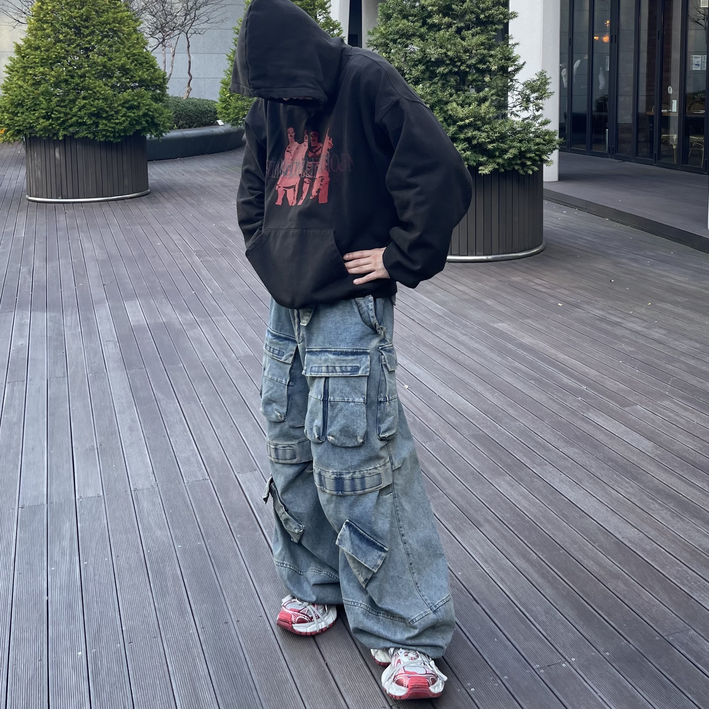 [KREAM 단독] Ourpas 030 Wide Cargo Denim Blue, Balenciaga 3XL Sneakers White Red 착용 스타일