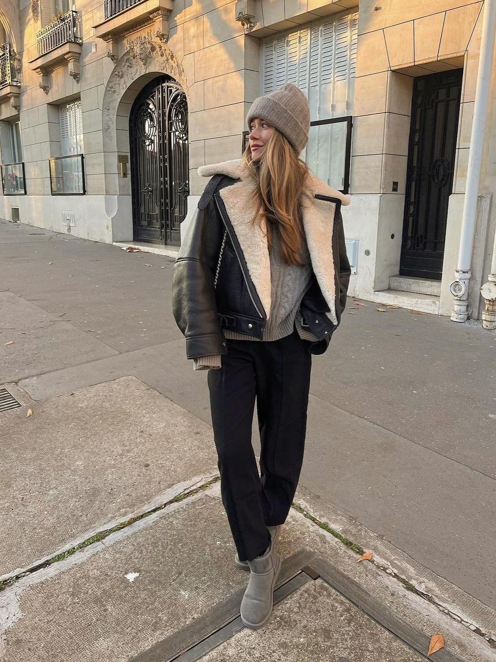 (W) Bohemian Seoul Slim Fit Shearling Jacket Black, Enor Woman Vegan Leather Cutting Mustang Black 착용 스타일 - 7