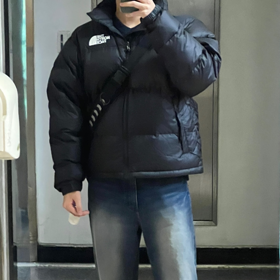 The North Face 1996 Eco Nuptse Jacket Black 착용 스타일