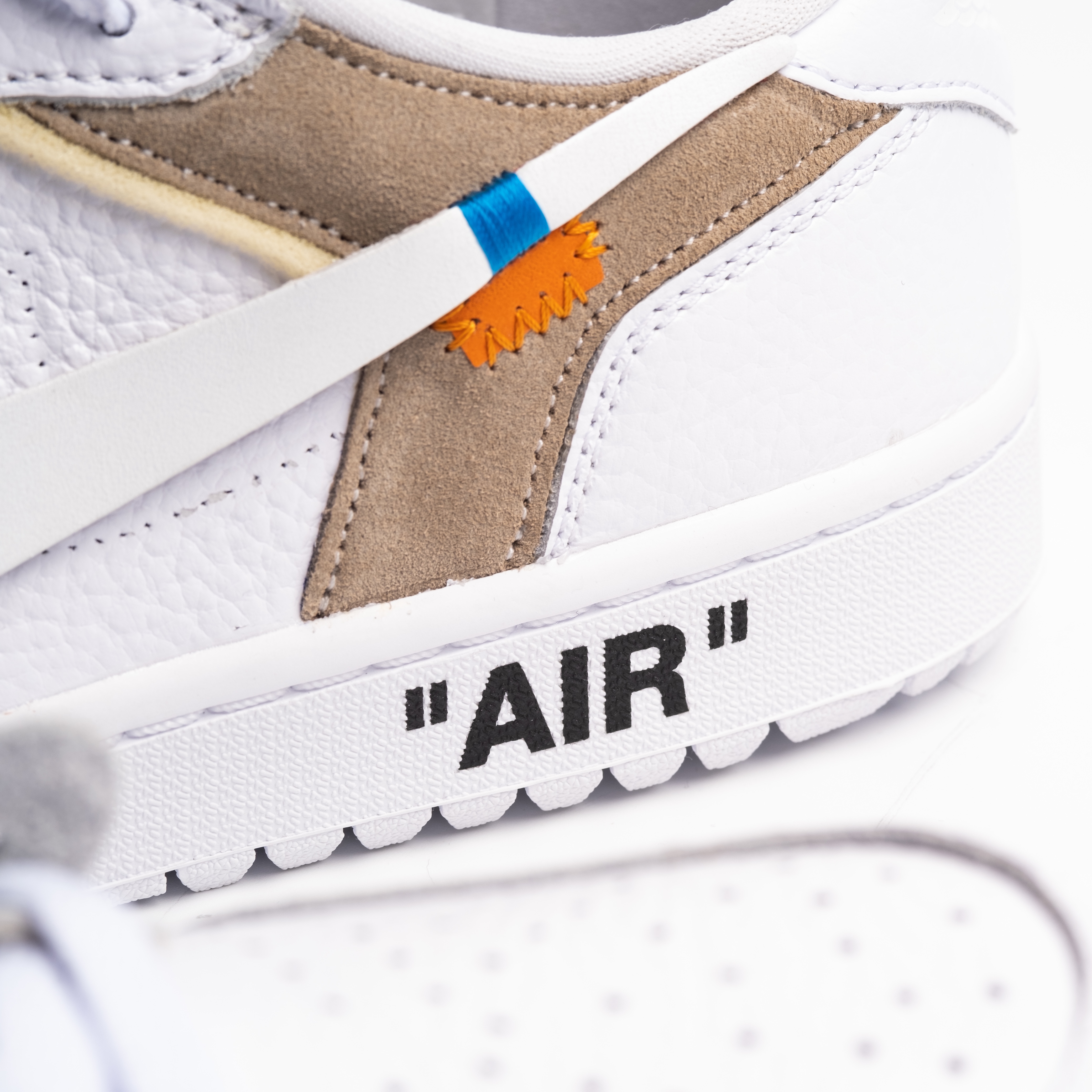 Jordan 1 Low Golf Triple White 착용 스타일 - 9