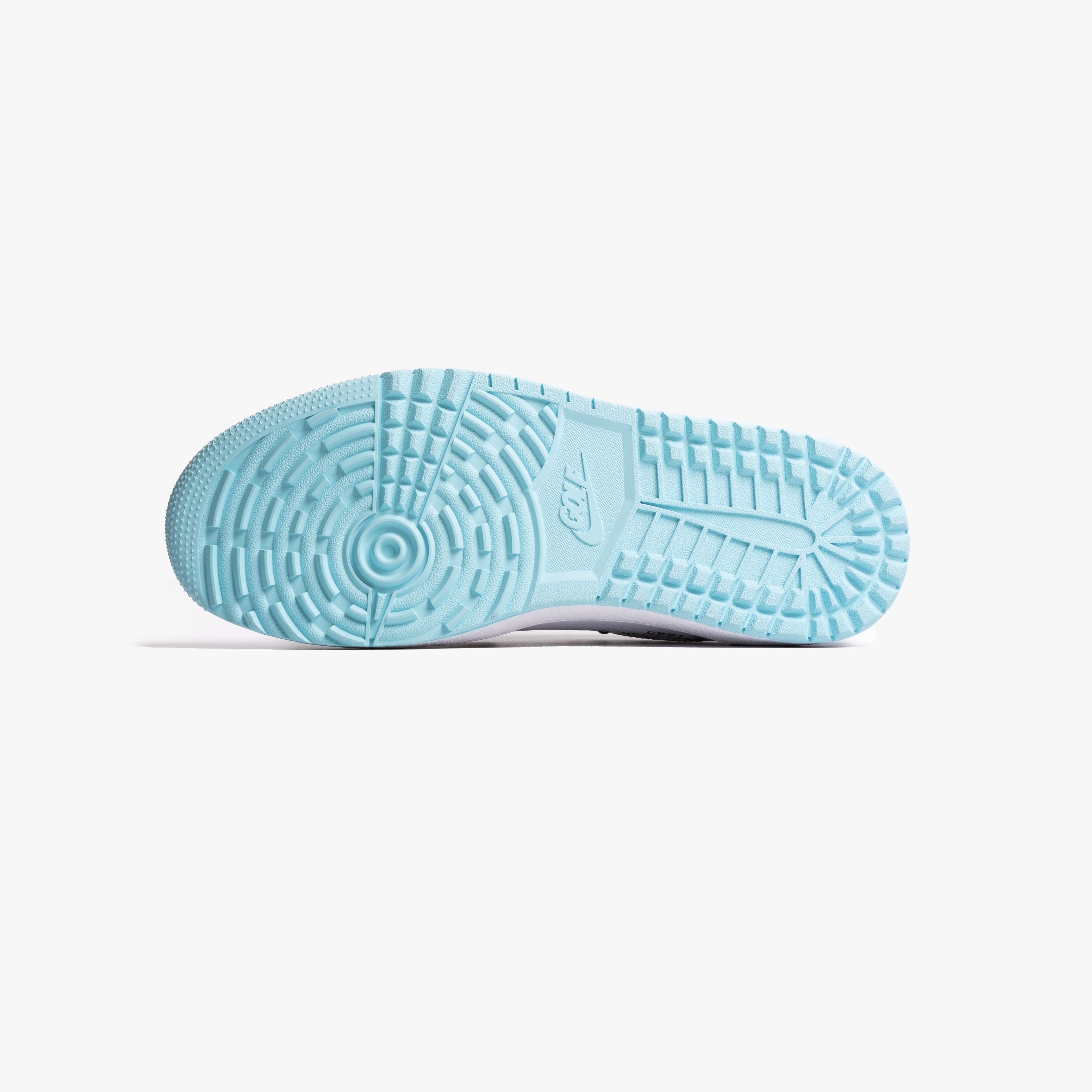 Jordan 1 Low Golf Copa 착용 스타일 - 2