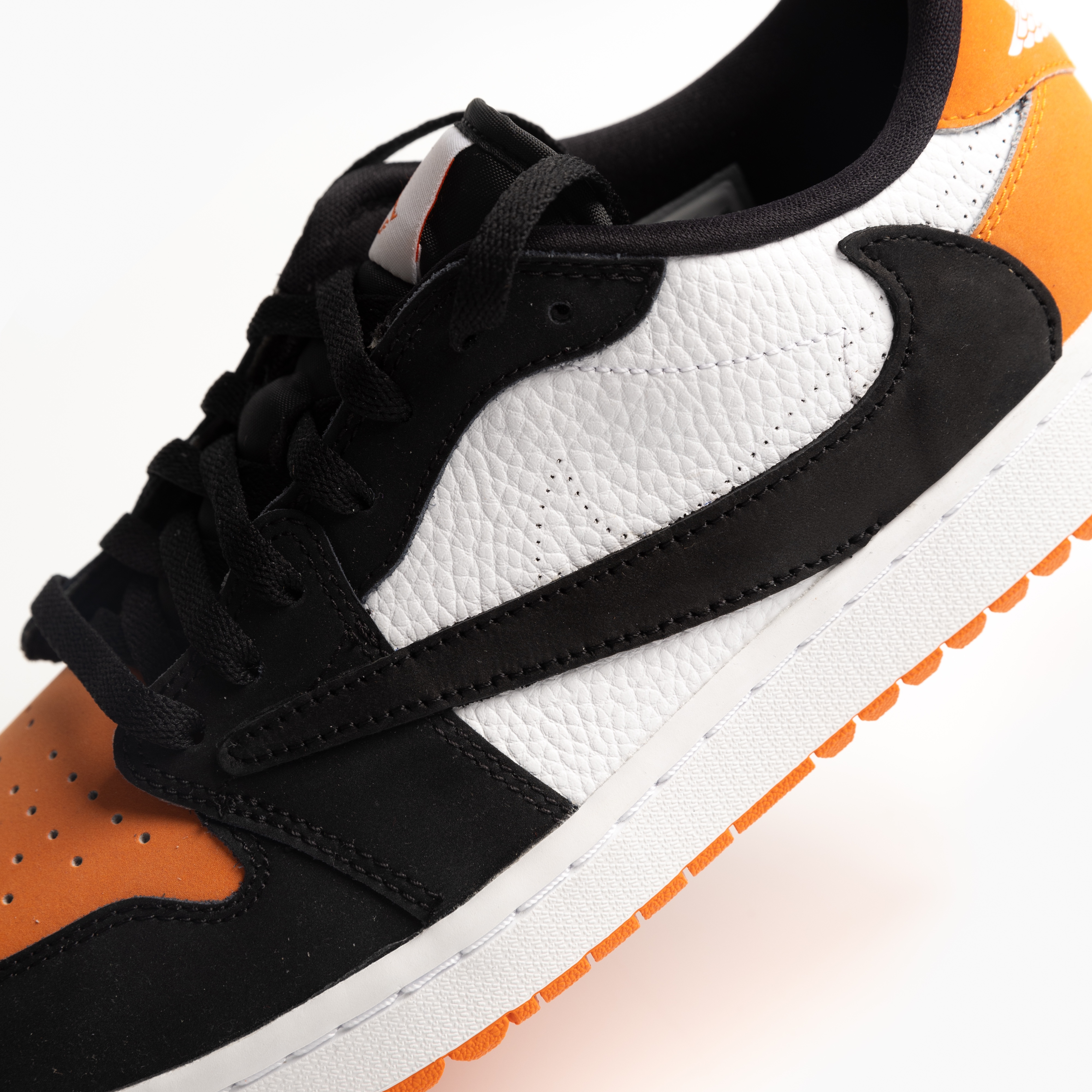 Jordan 1 Low Golf Starfish 착용 스타일 - 7