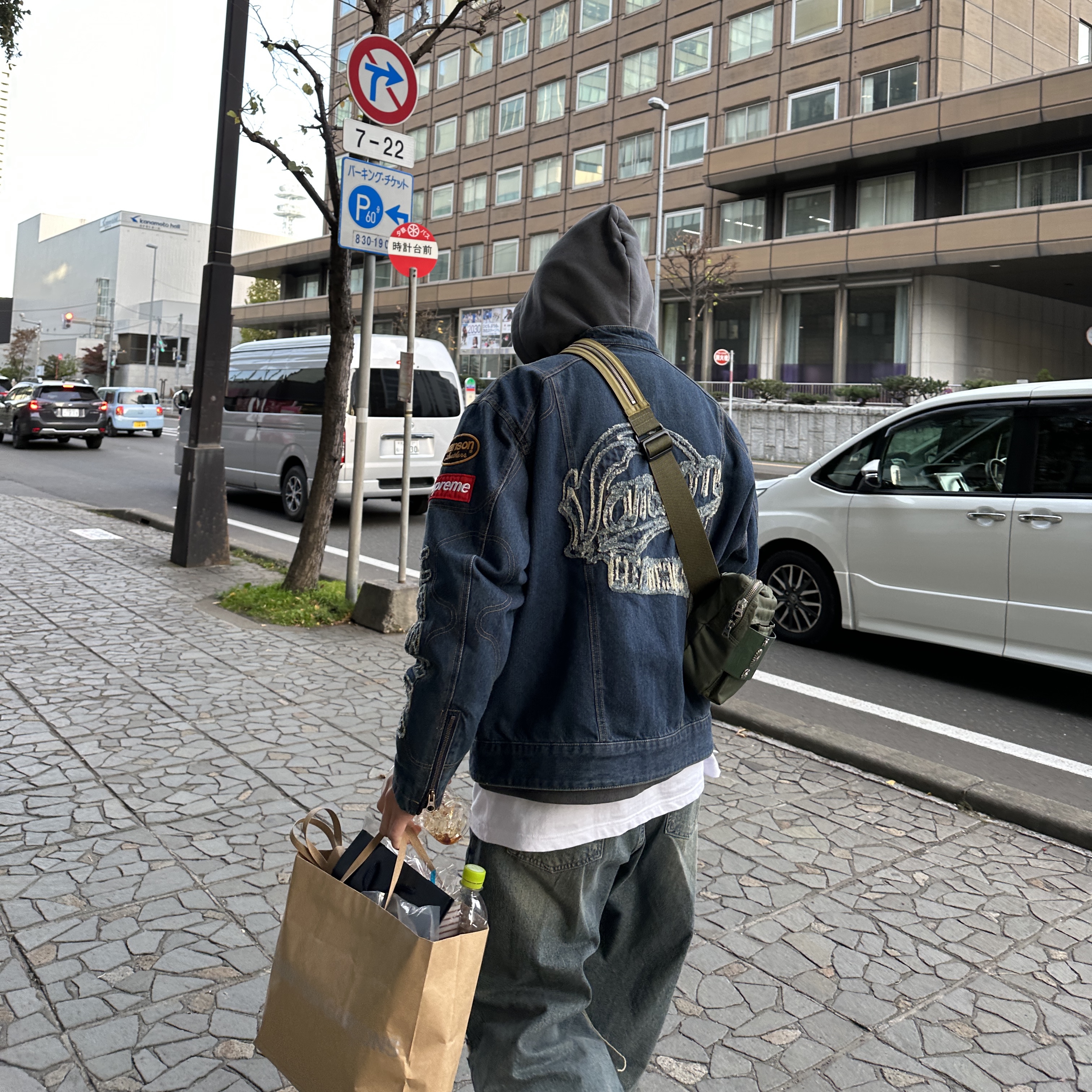 Supreme x Vanson Leathers Cordura Denim Jacket Blue - 22FW, Supreme Loose Gauge Beanie Black 착용 스타일 - 3