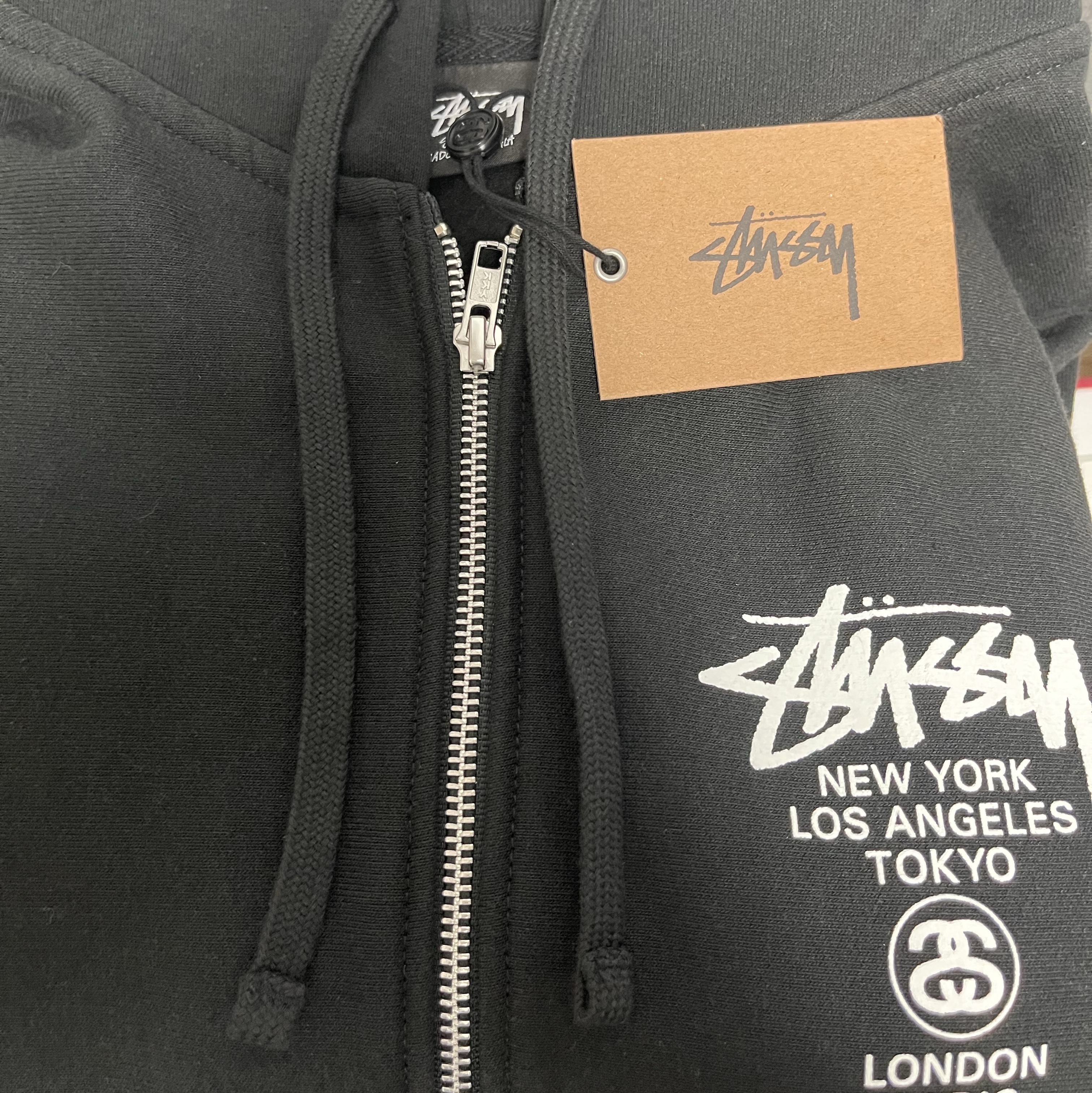 Stussy World Tour Zip Hoodie Black 2023 착용 스타일