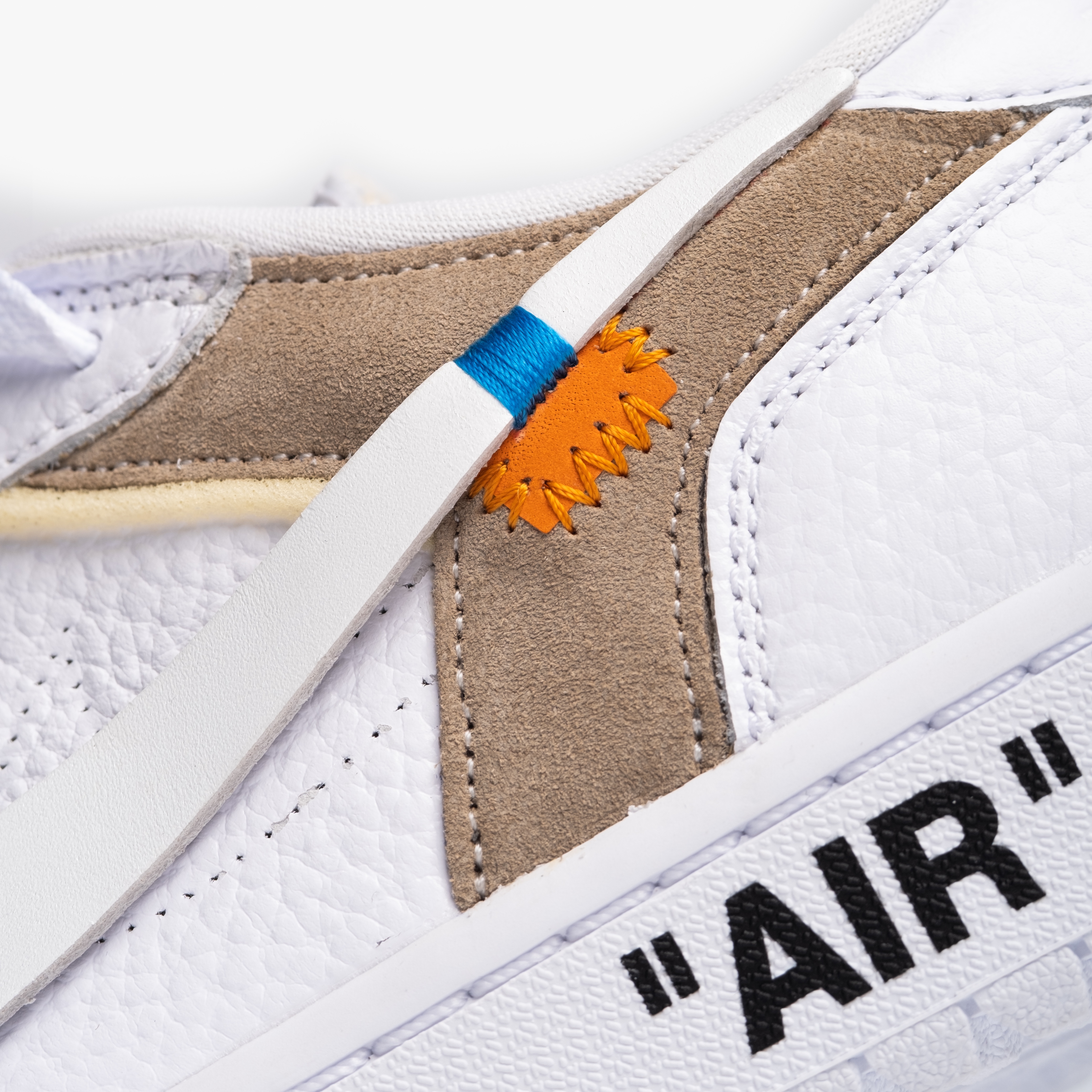 Jordan 1 Low Golf Triple White 착용 스타일 - 8