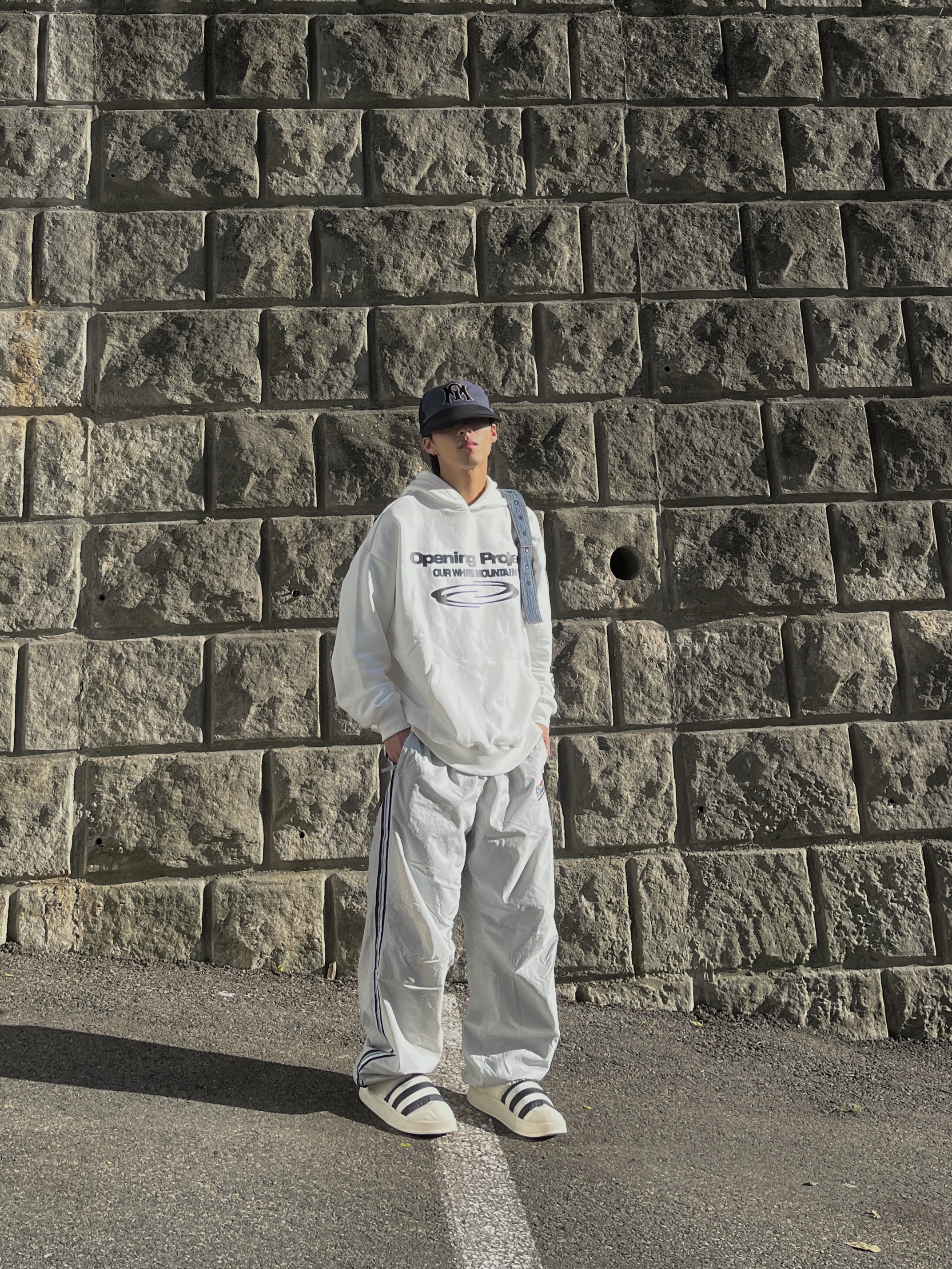 Adidas Puffylette Off White 착용 스타일 - 2