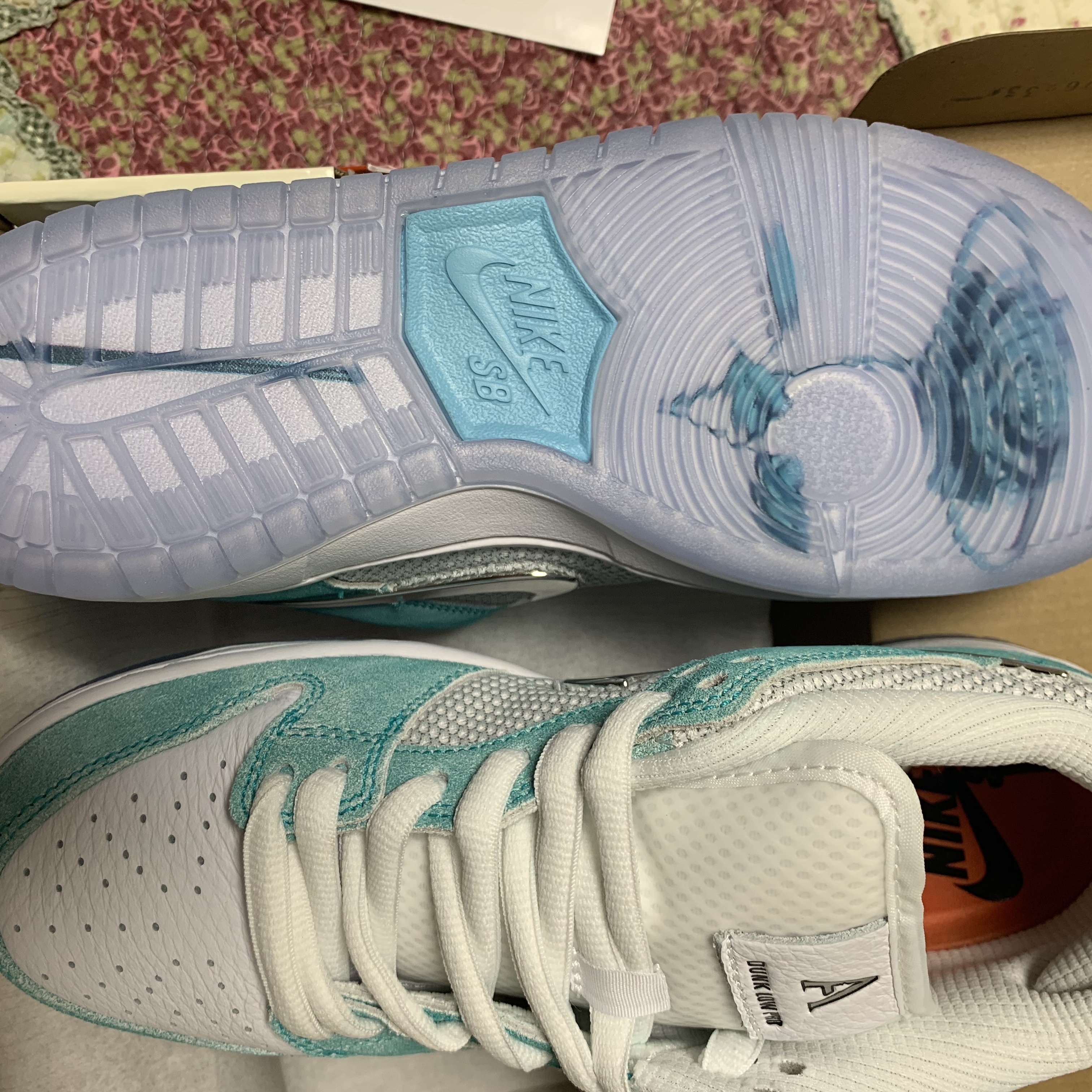 Nike x April Skateboards SB Dunk Low Pro QS Racer Blue Metallic Silver 착용 스타일 - 4