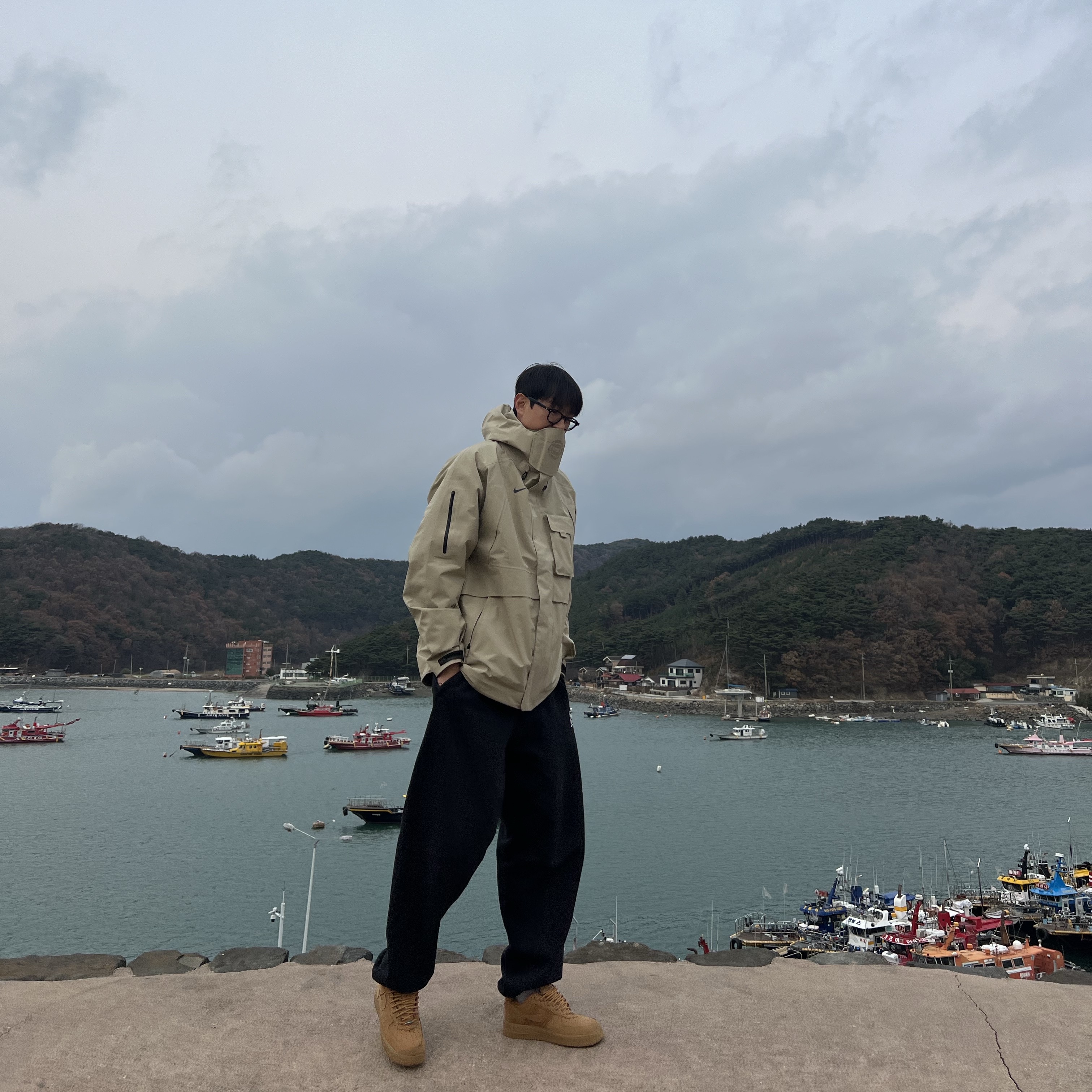 Nike x Supreme Air Force 1 Low Flax, Nike x Travis Scott NRG BH Jacket Limestone - US/EU 착용 스타일