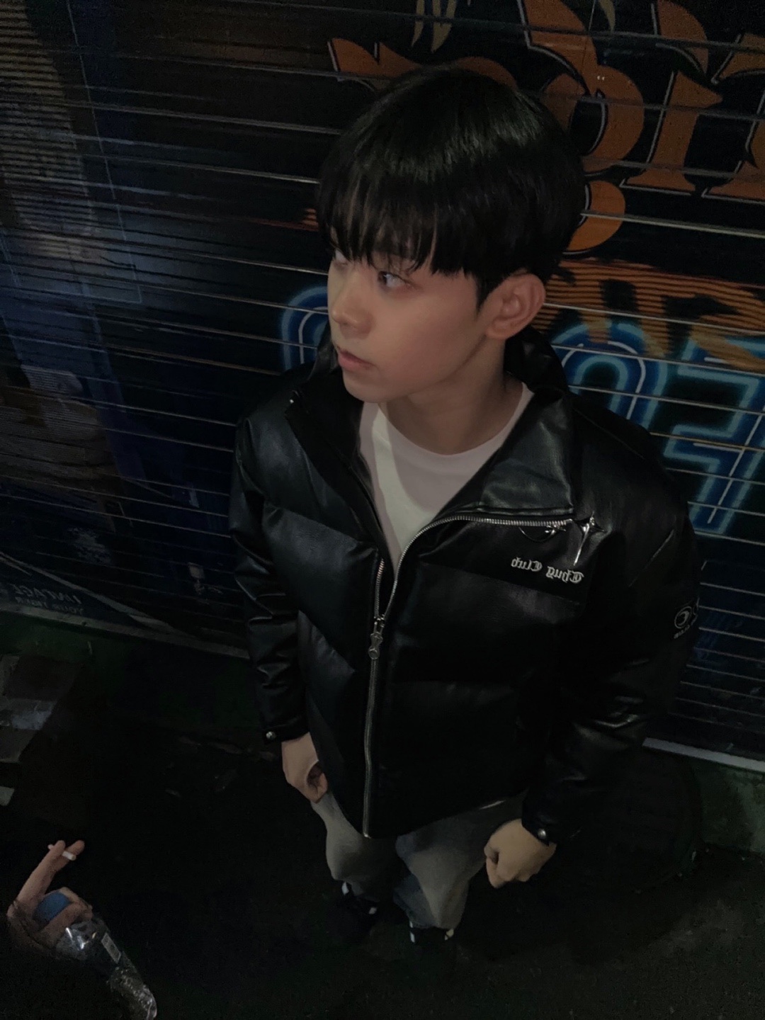 Thug Club Leather Puffer Jacket Black (Polyester), Adidas Superstar Core Black White 착용 스타일