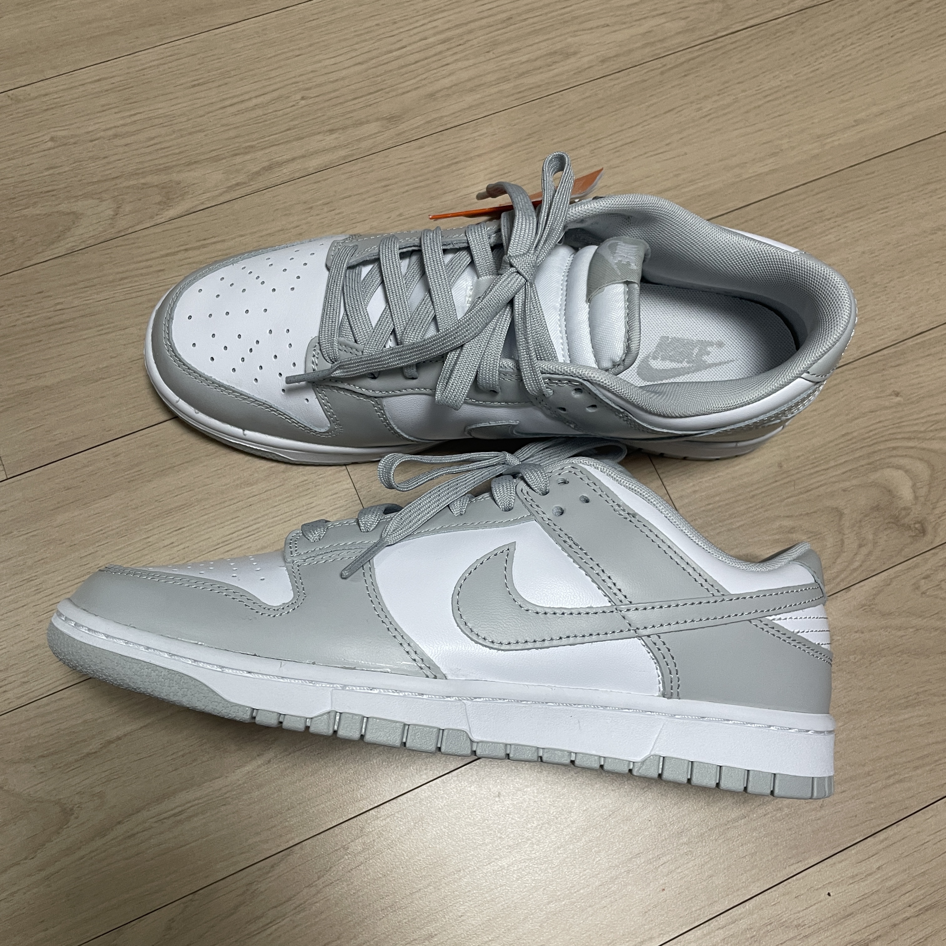 Nike Dunk Low Retro Grey Fog 착용 스타일