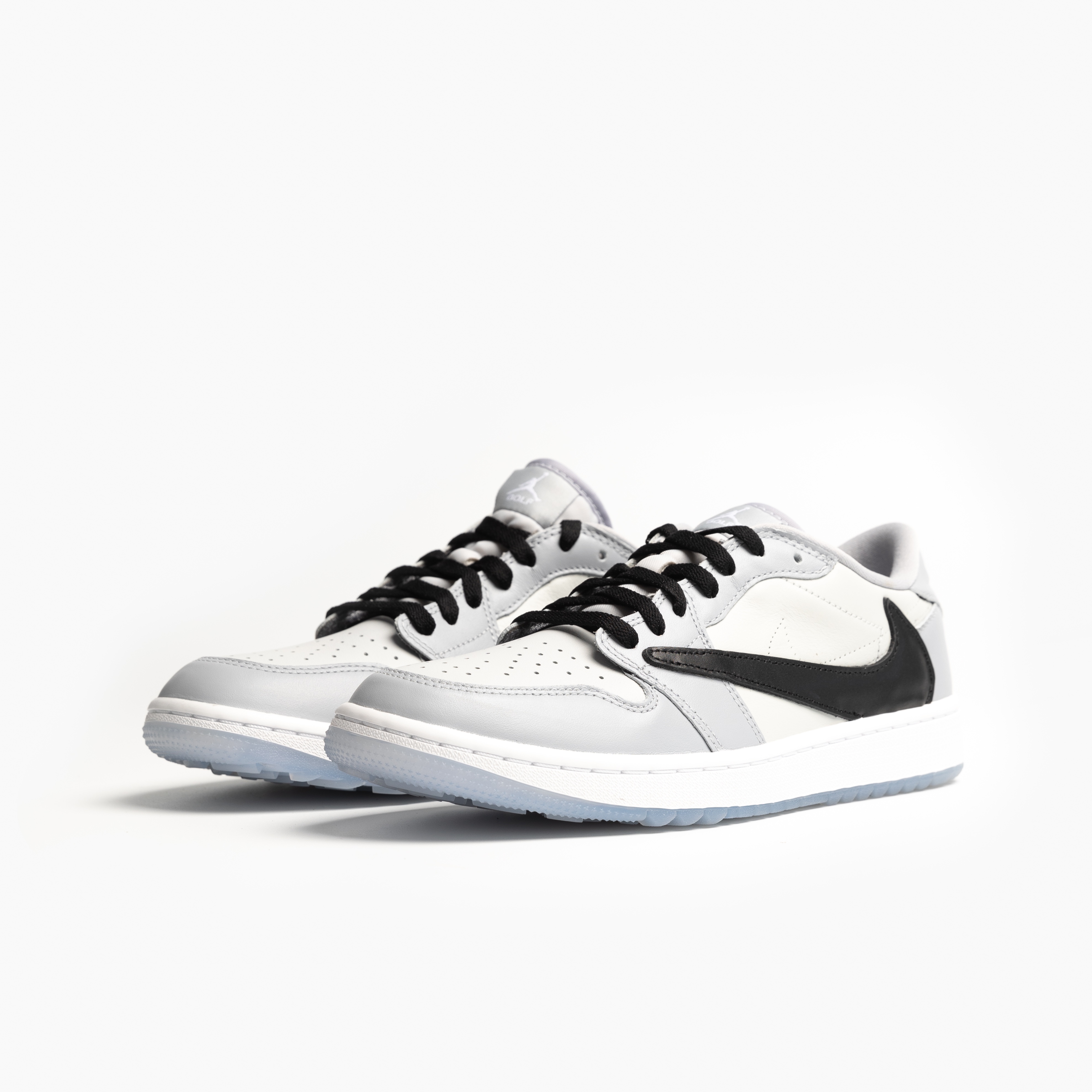 Jordan 1 Low Golf Wolf Grey 착용 스타일 - 5