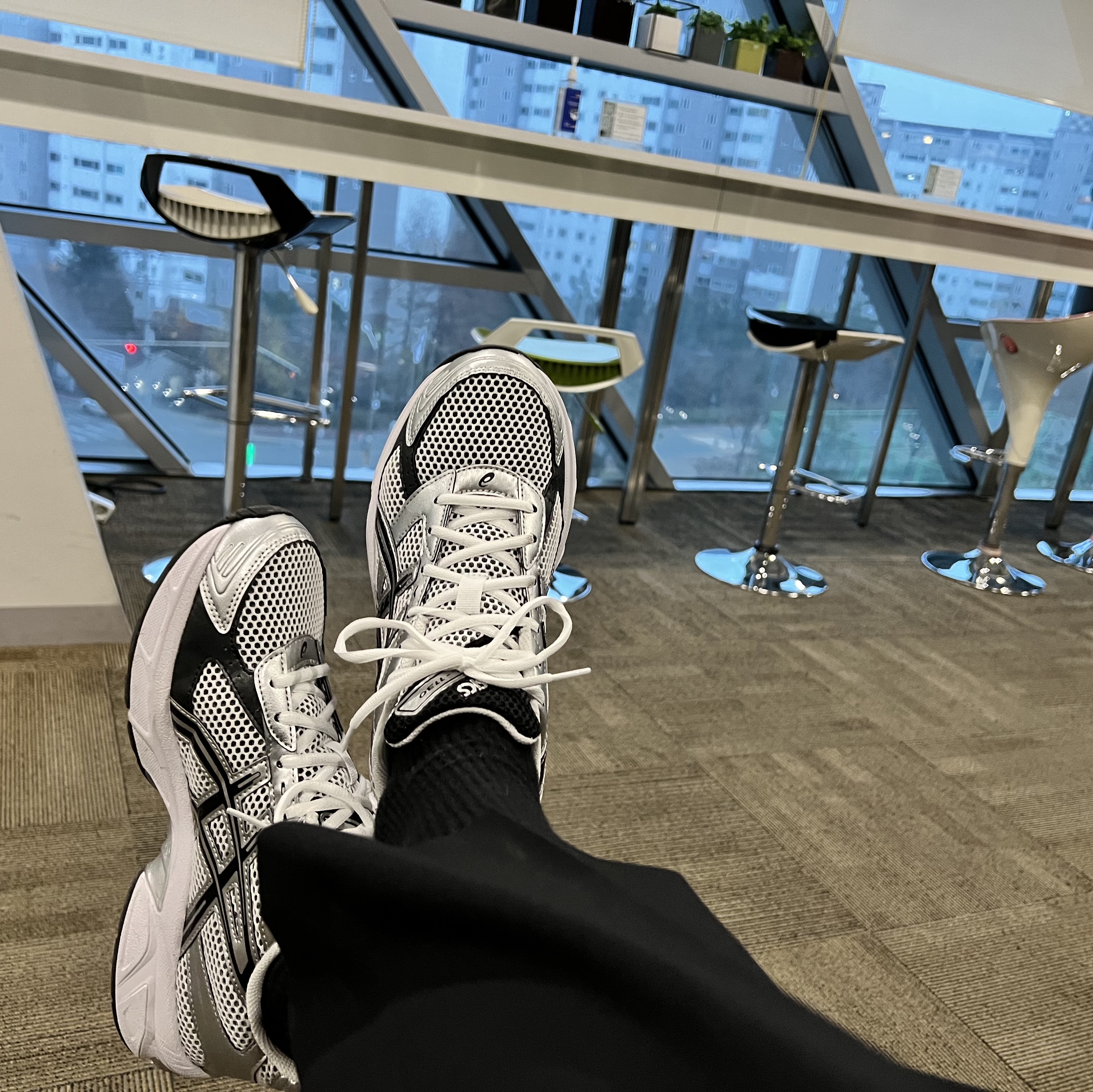 Asics Gel-1130 White Black 착용 스타일