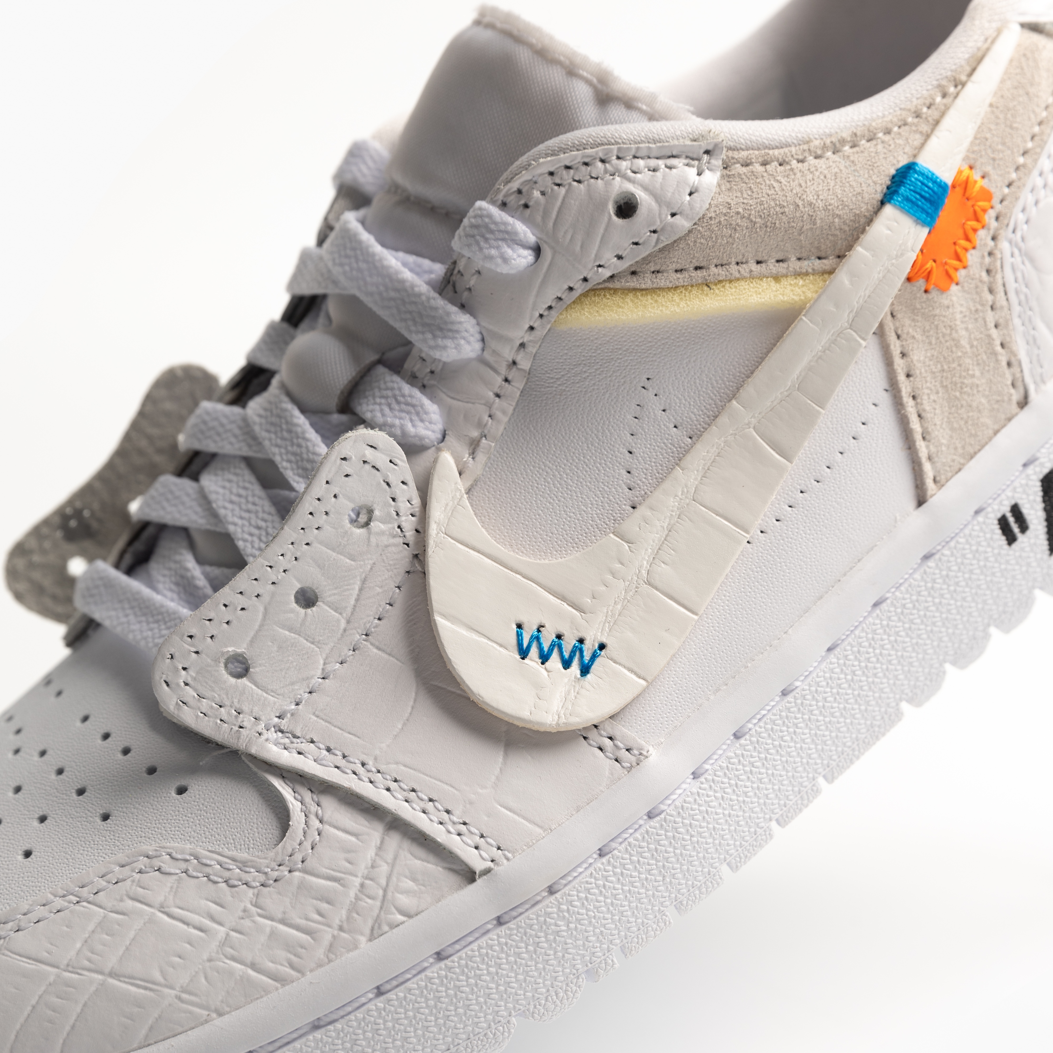 Jordan 1 Low Golf Pure Platinum 착용 스타일 - 7