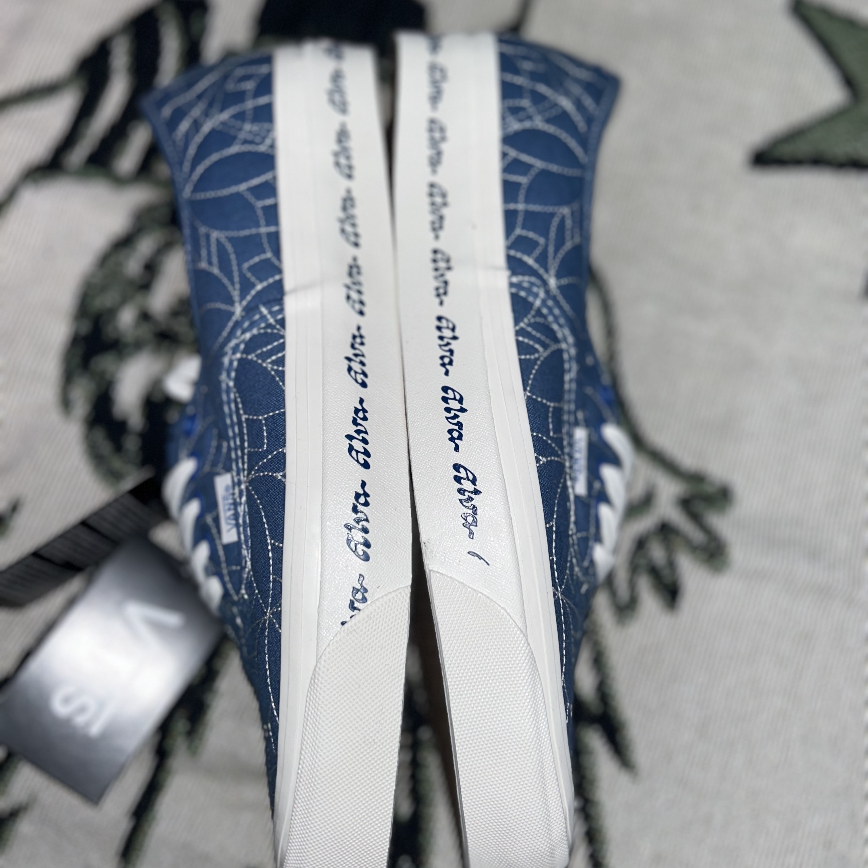 Vans x Alva Skates Authentic 44 DX Anaheim Factory Indigo Navy 착용 스타일 - 6