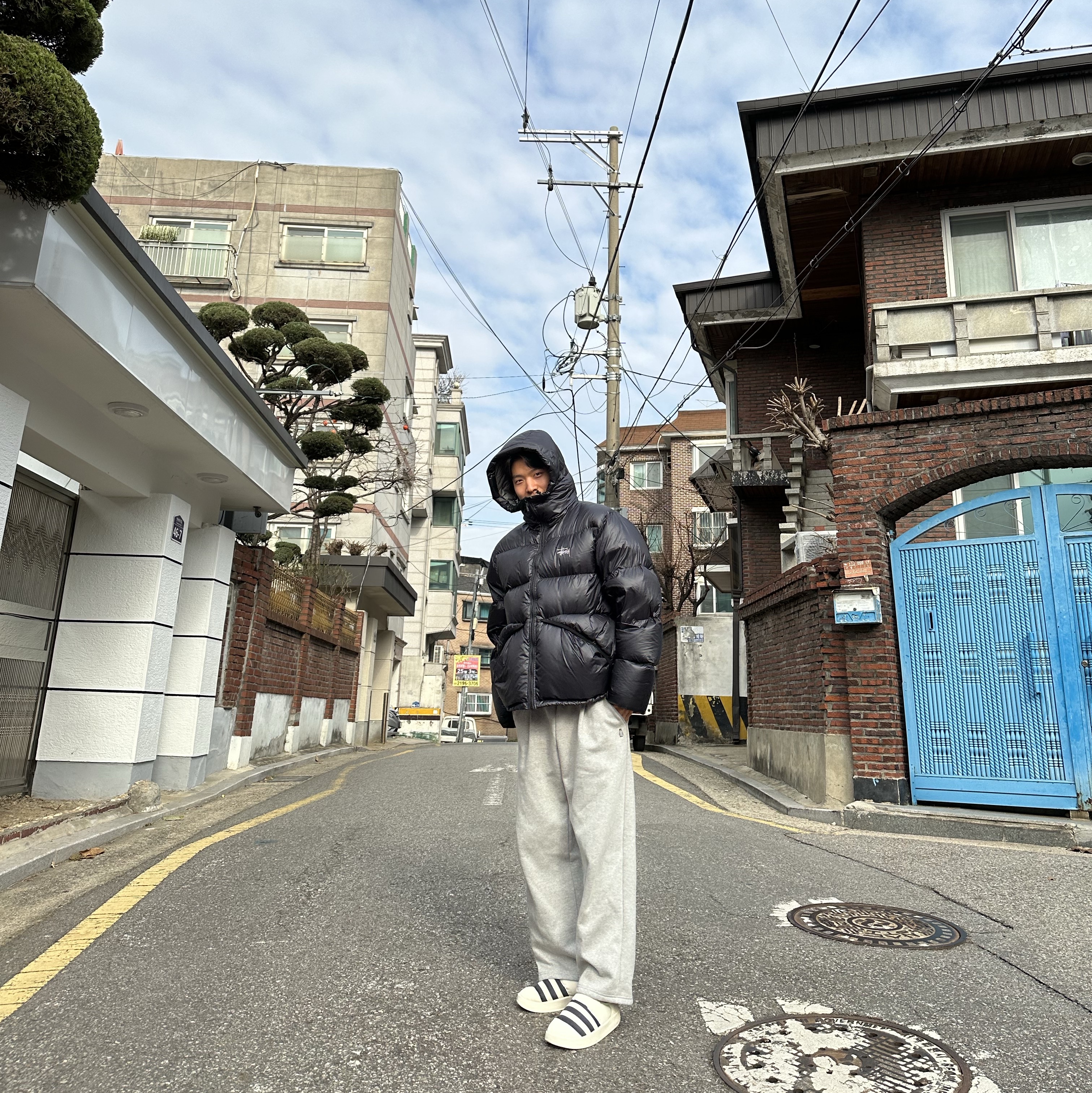 Stussy Down Parka Micro Ripstop Phantom Black, Adidas Puffylette Off White 착용 스타일