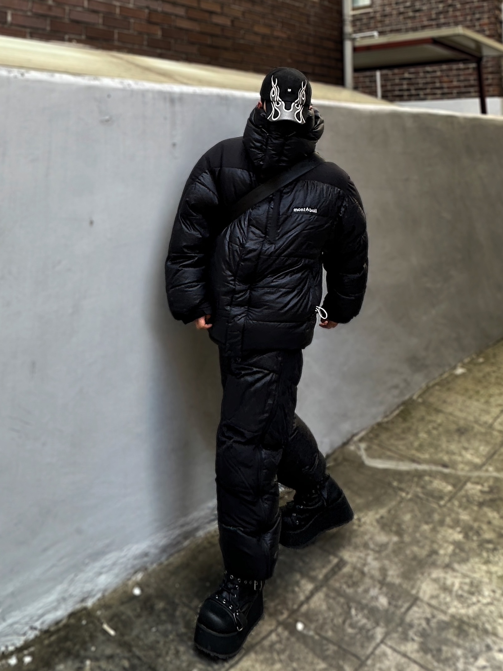 Yeezy Gap Engineered By Balenciaga Flame Cap Black, Montbell Down Hanten Jacket Maroon 착용 스타일 - 7