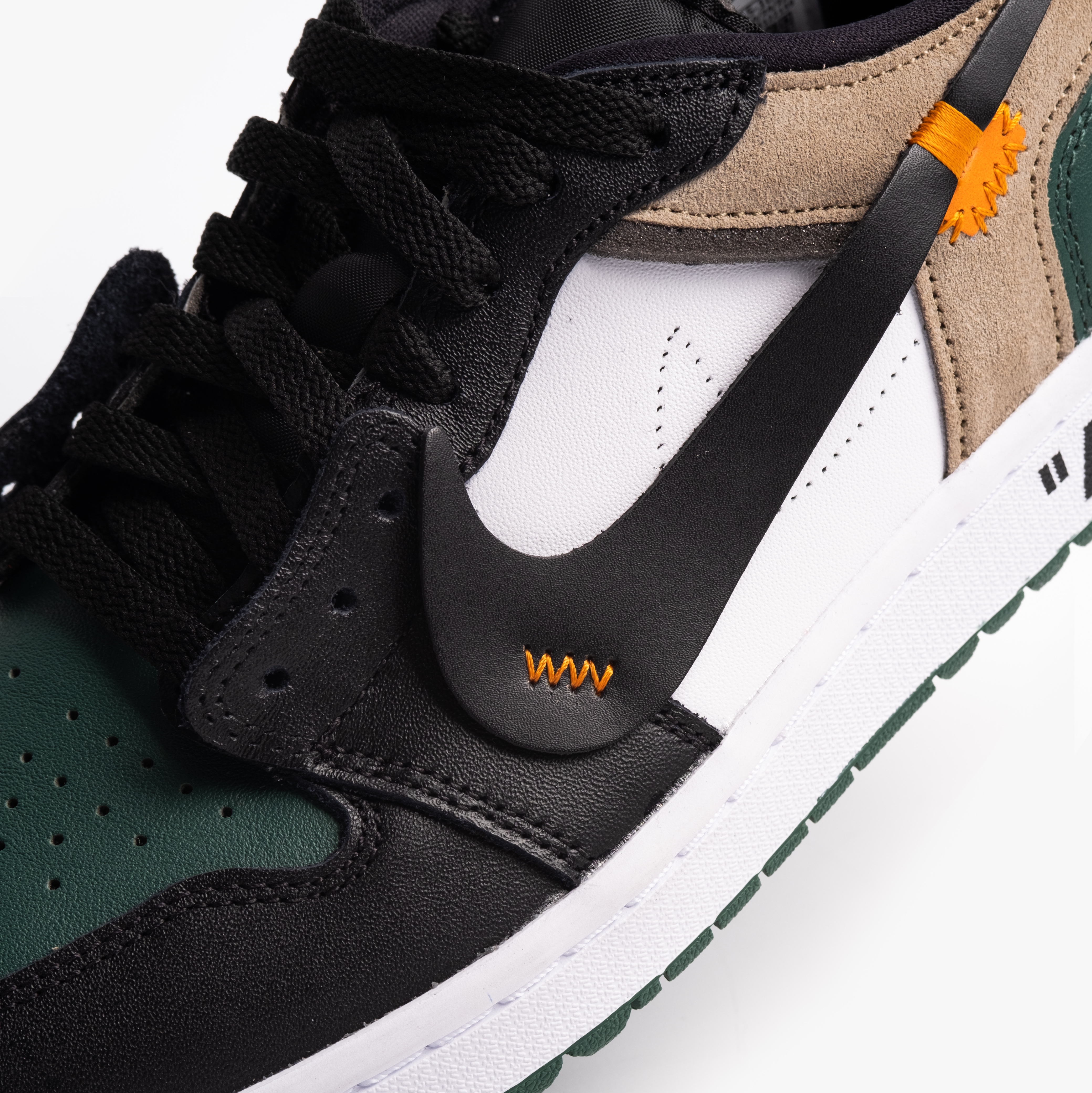 Jordan 1 Low Golf Noble Green 착용 스타일 - 7