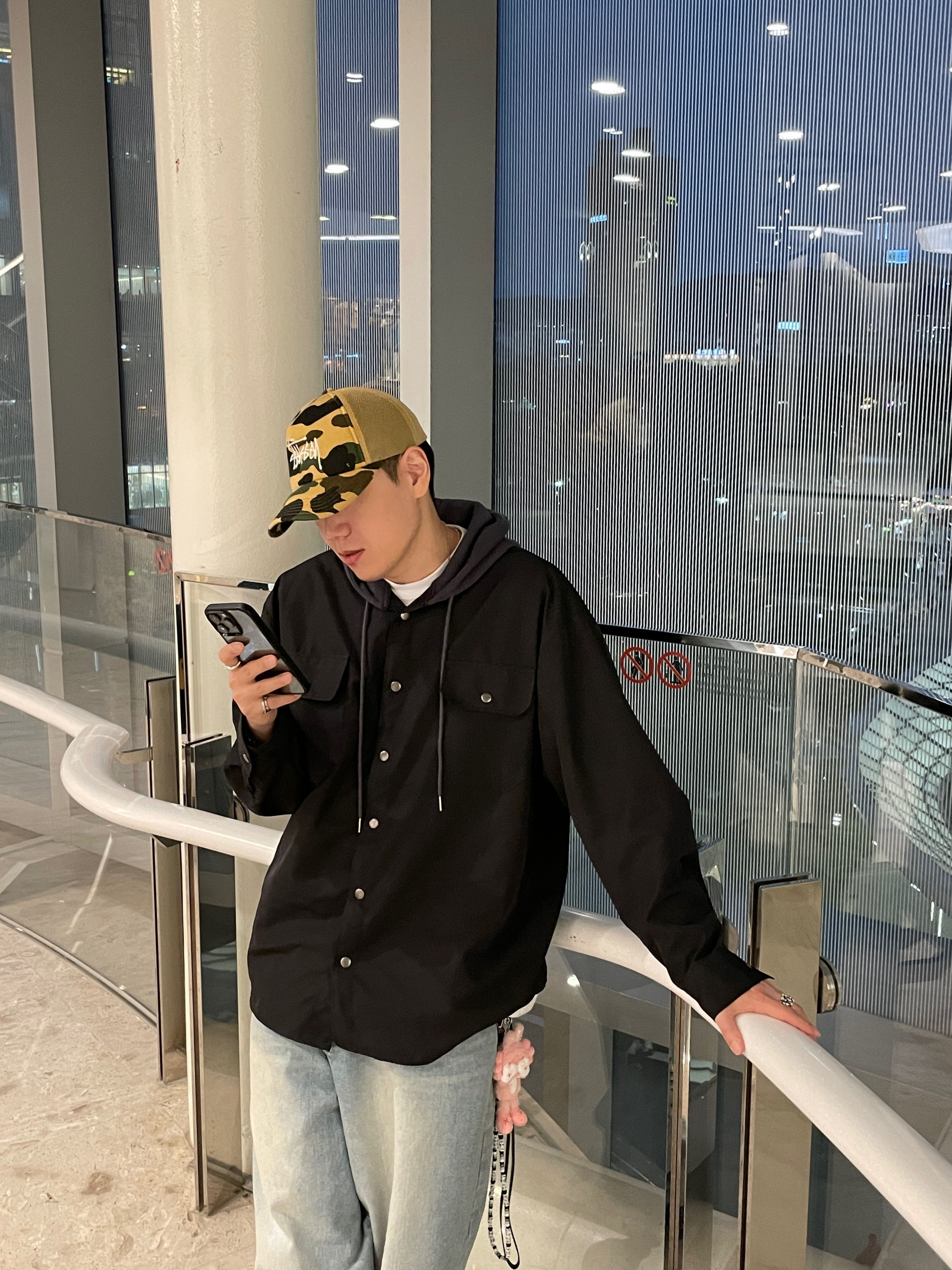 Stussy x BAPE Trucker Cap Yellow, Kaws Holiday Indonesia Plush Charm 착용 스타일 - 5