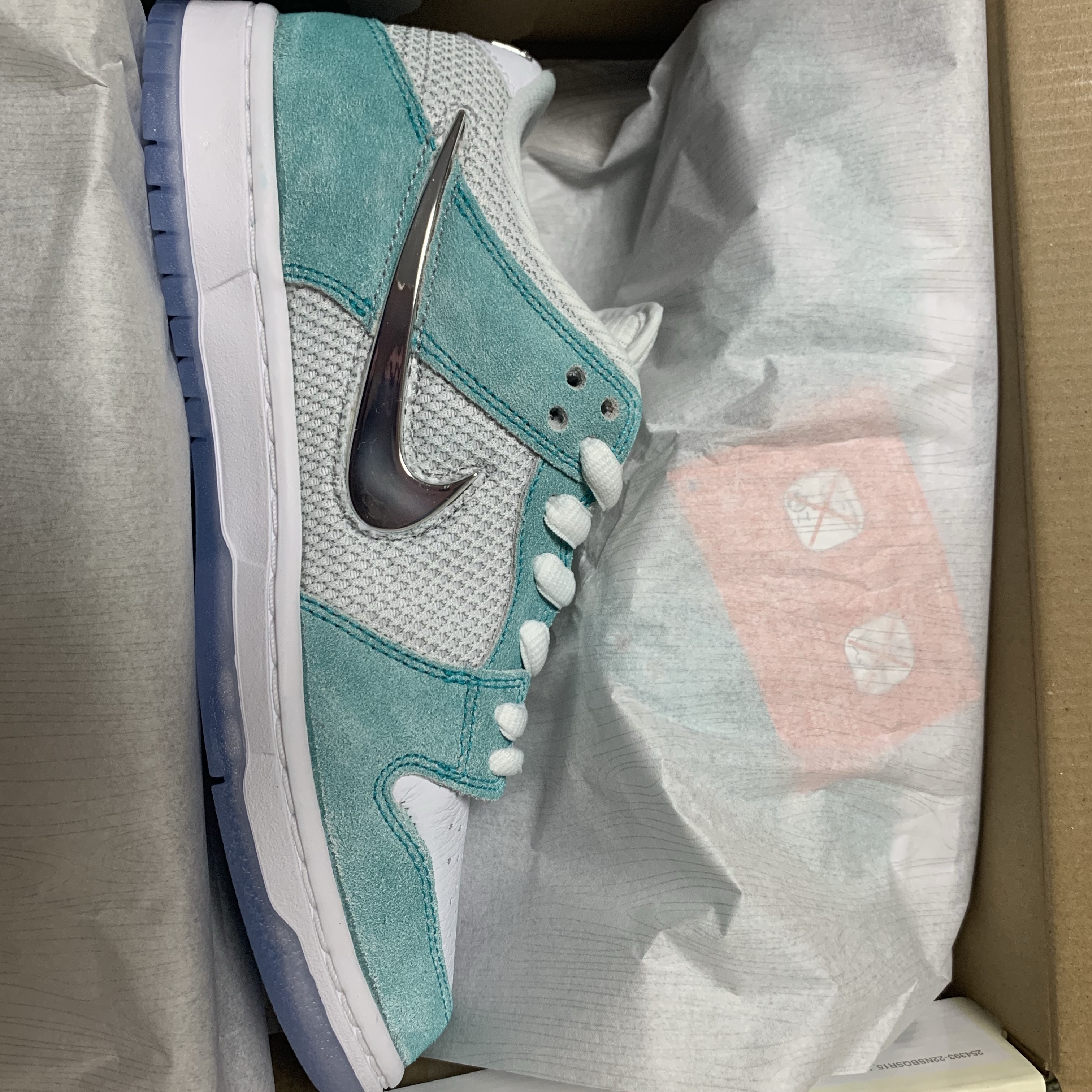 Nike x April Skateboards SB Dunk Low Pro QS Racer Blue Metallic Silver 착용 스타일 - 1