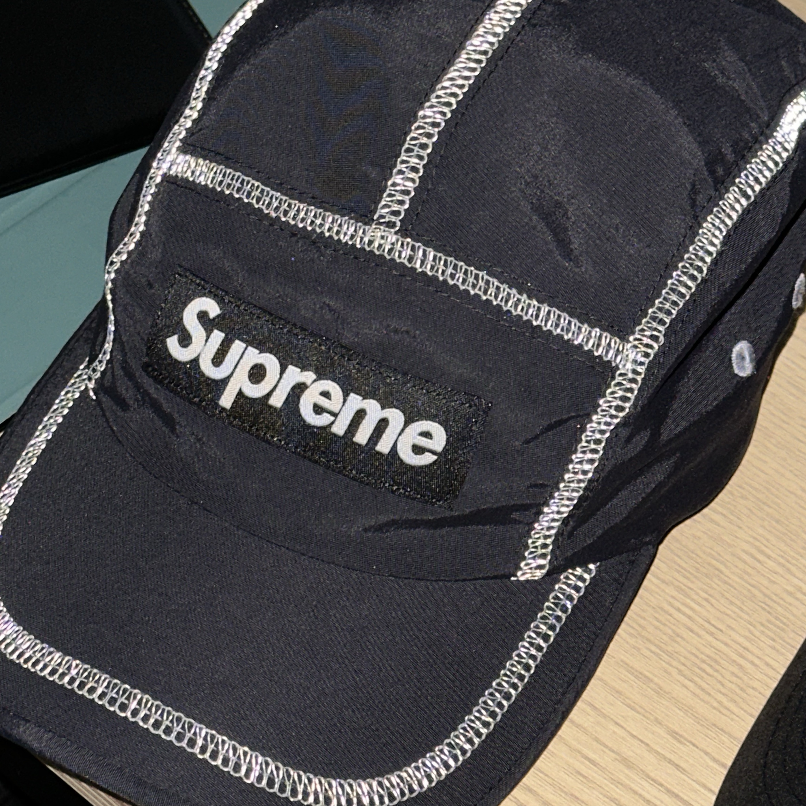 Supreme Reflective Stitch Camp Cap Black - 23SS 착용 스타일
