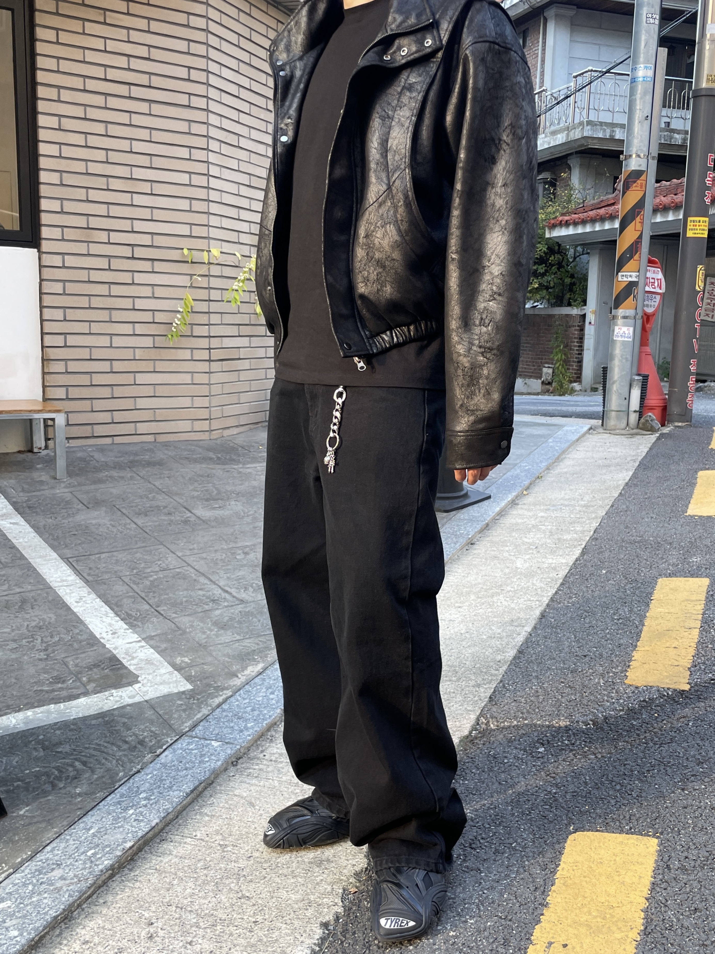 Balenciaga Tyrex Sneakers Black, (W) Balenciaga Tyrex Sneakers Black 착용 스타일 - 10