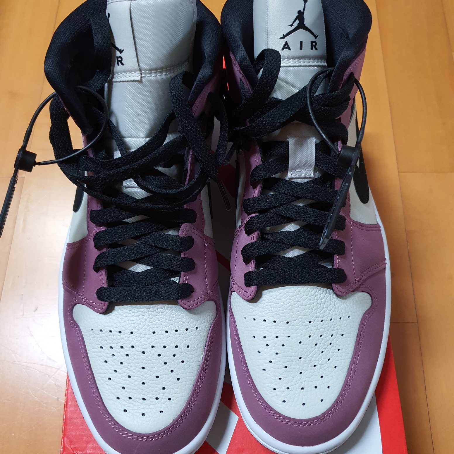 (W) Jordan 1 Mid SE Light Mulberry 착용 스타일