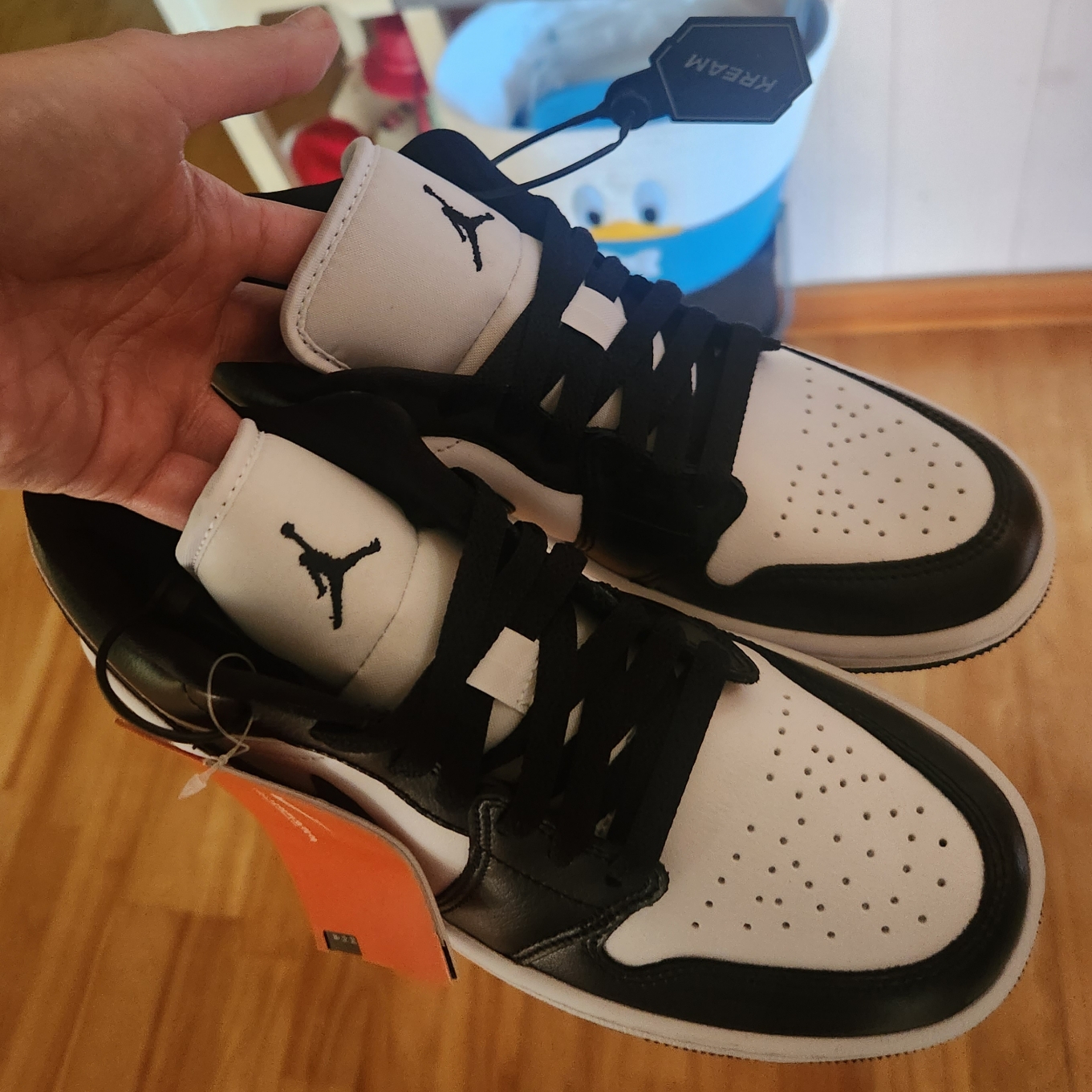 (W) Jordan 1 Low Black and White 착용 스타일