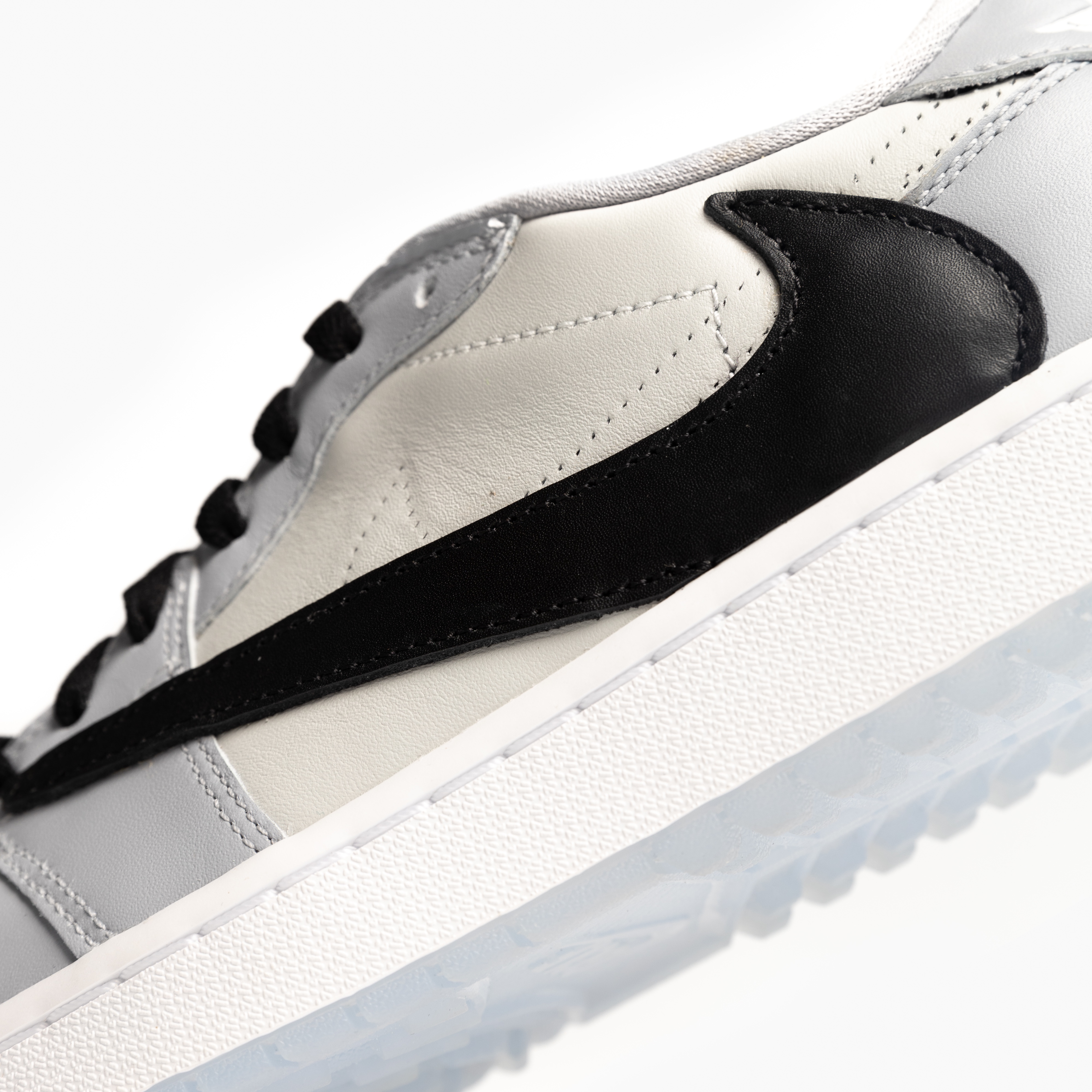 Jordan 1 Low Golf Wolf Grey 착용 스타일 - 8
