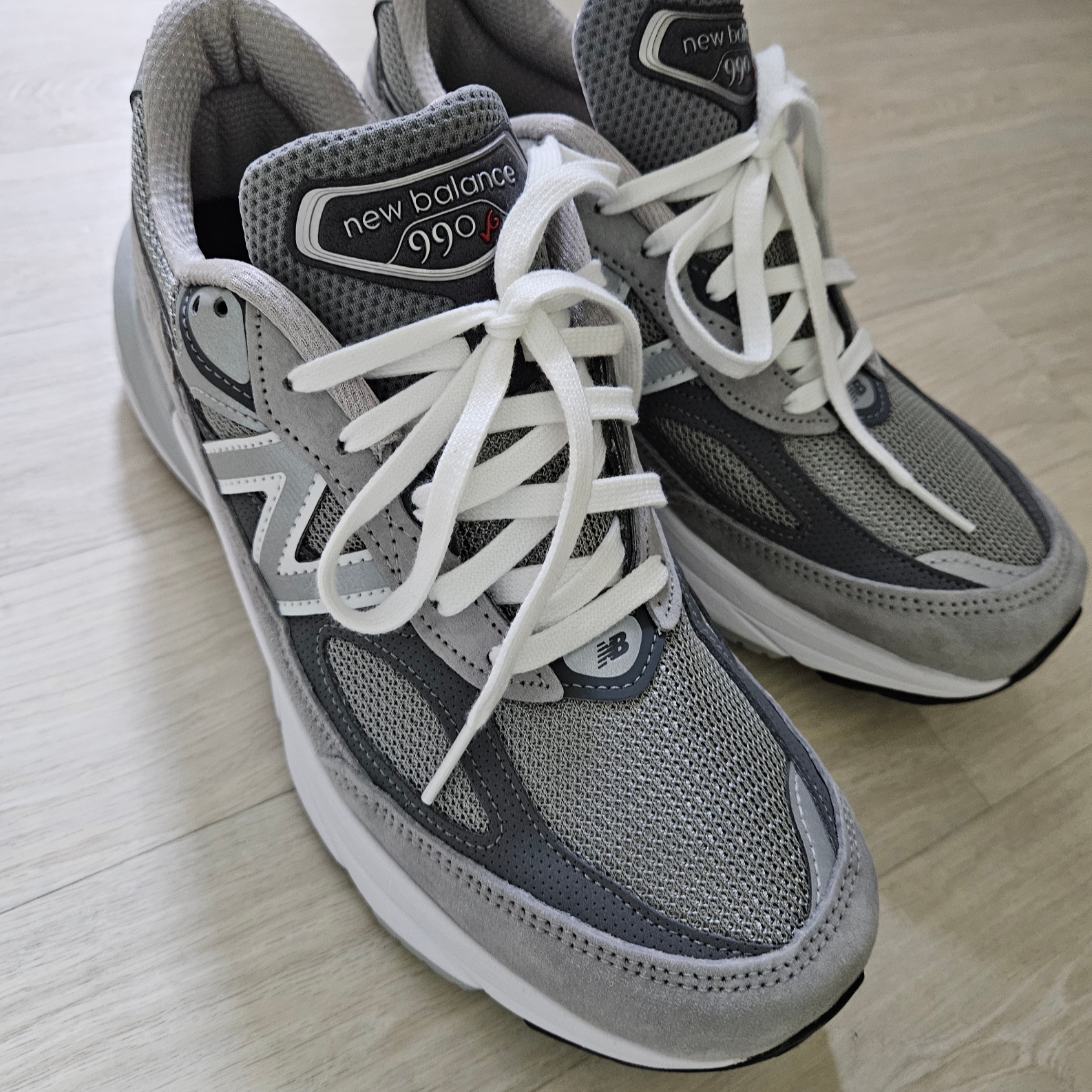 New Balance 990v6 Made in USA Grey - D Standard 착용 스타일