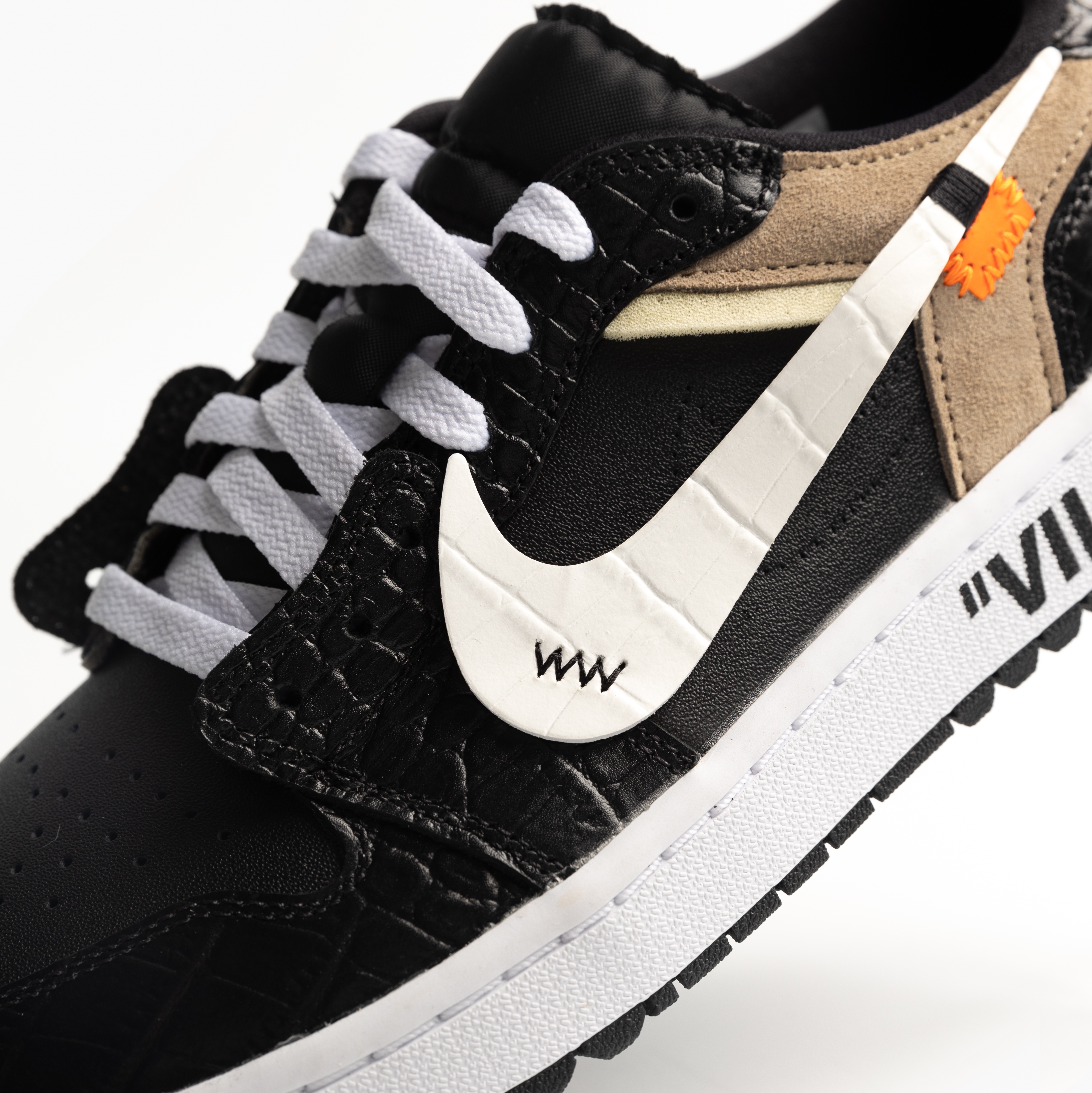 Jordan 1 Low Golf Black Iron Grey 착용 스타일 - 7