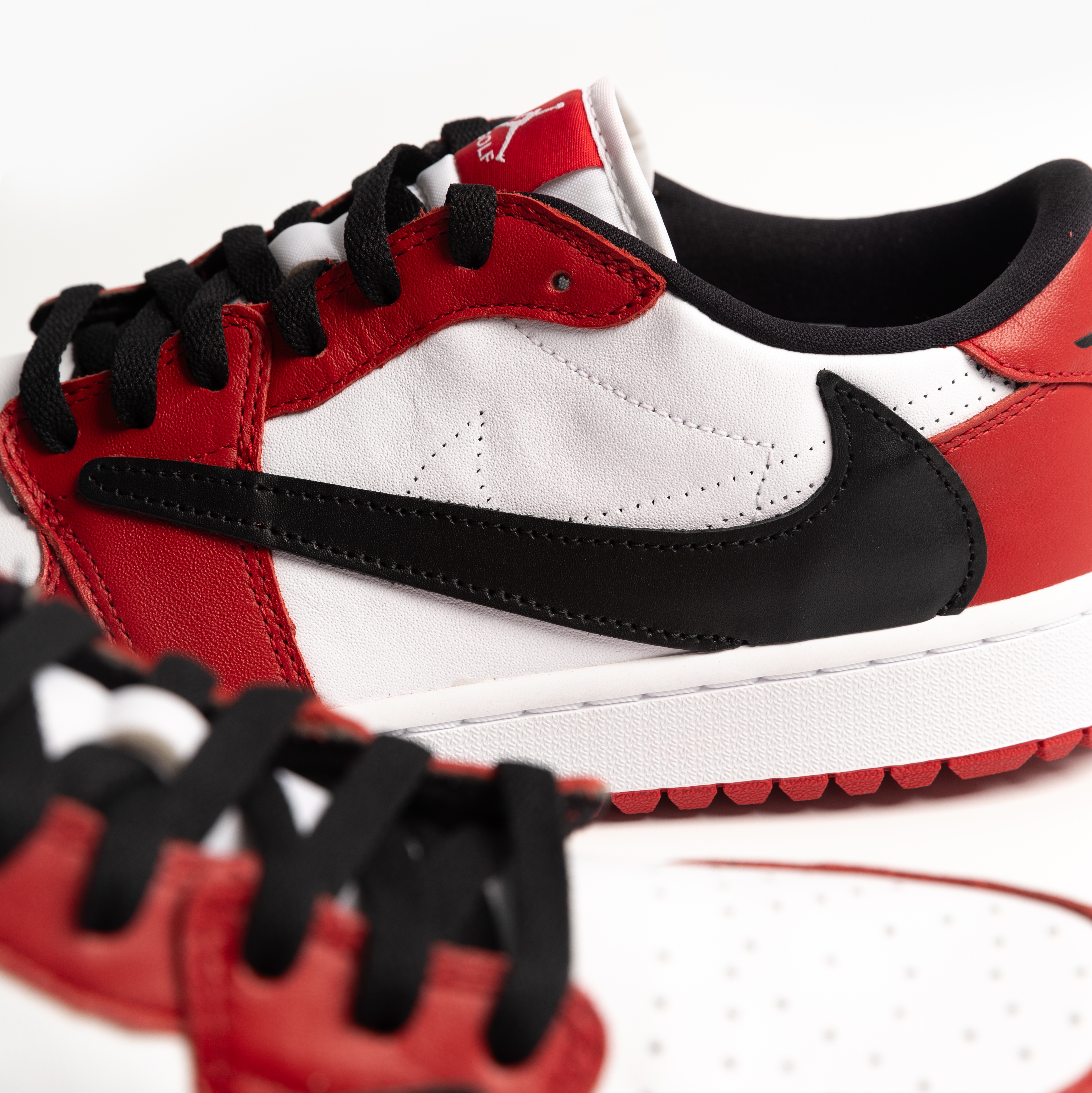 Jordan 1 Low Golf Chicago 착용 스타일 - 9