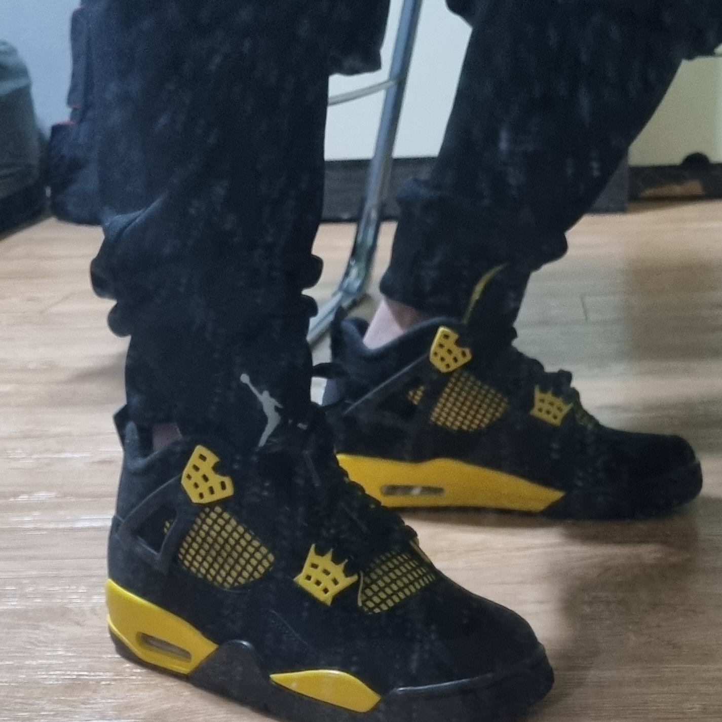 Jordan 4 Retro Thunder 2023 착용 스타일