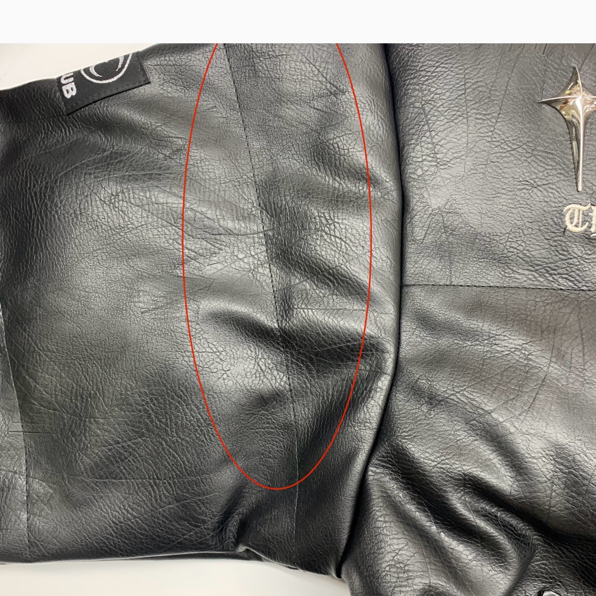 Thug Club Leather Puffer Jacket Black (Polyester) 착용 스타일 - 3