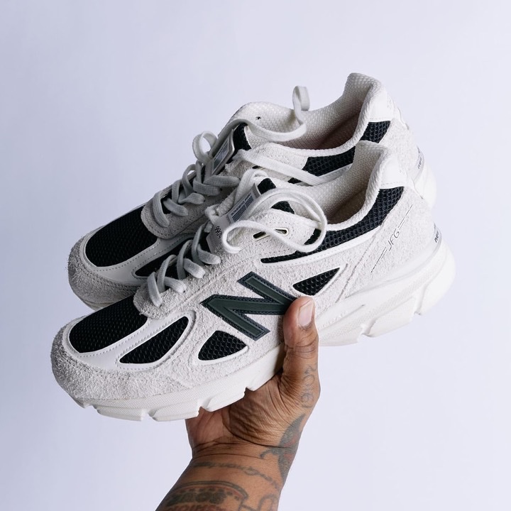 New Balance x Joe Freshgoods 990v4 Made in USA Black White, New Balance x Joe Freshgoods 990v4 Made in USA White Black 착용 스타일 - 2