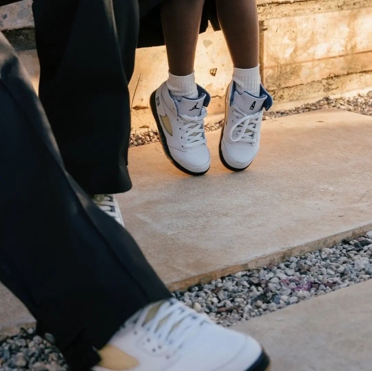 (W) Jordan 5 x A Ma Maniere Retro Dawn 착용 스타일 - 3