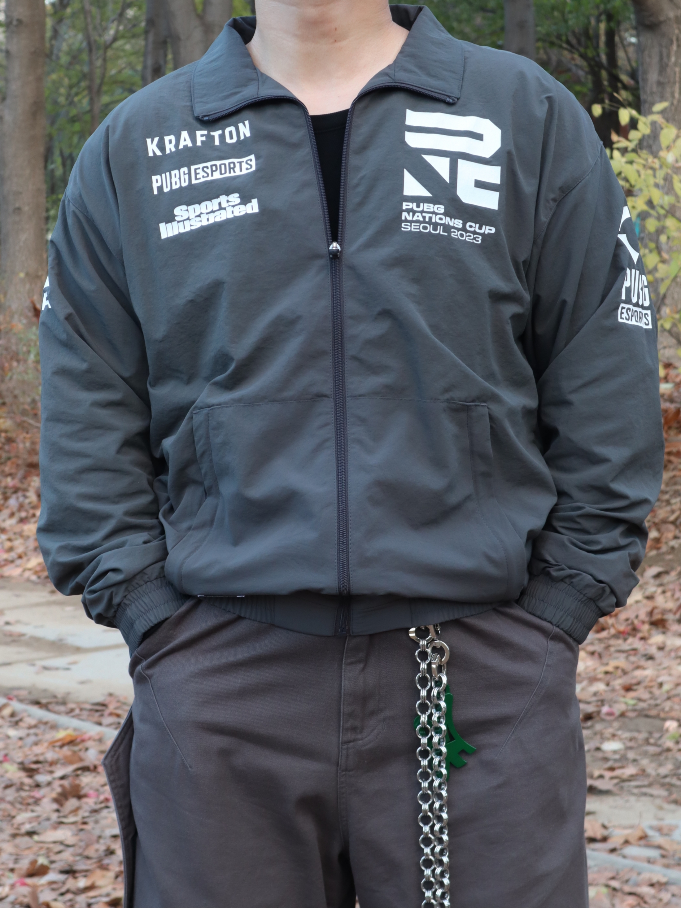 Farfromwhat Far Layered Work Pants Charcoal 착용 스타일 - 6