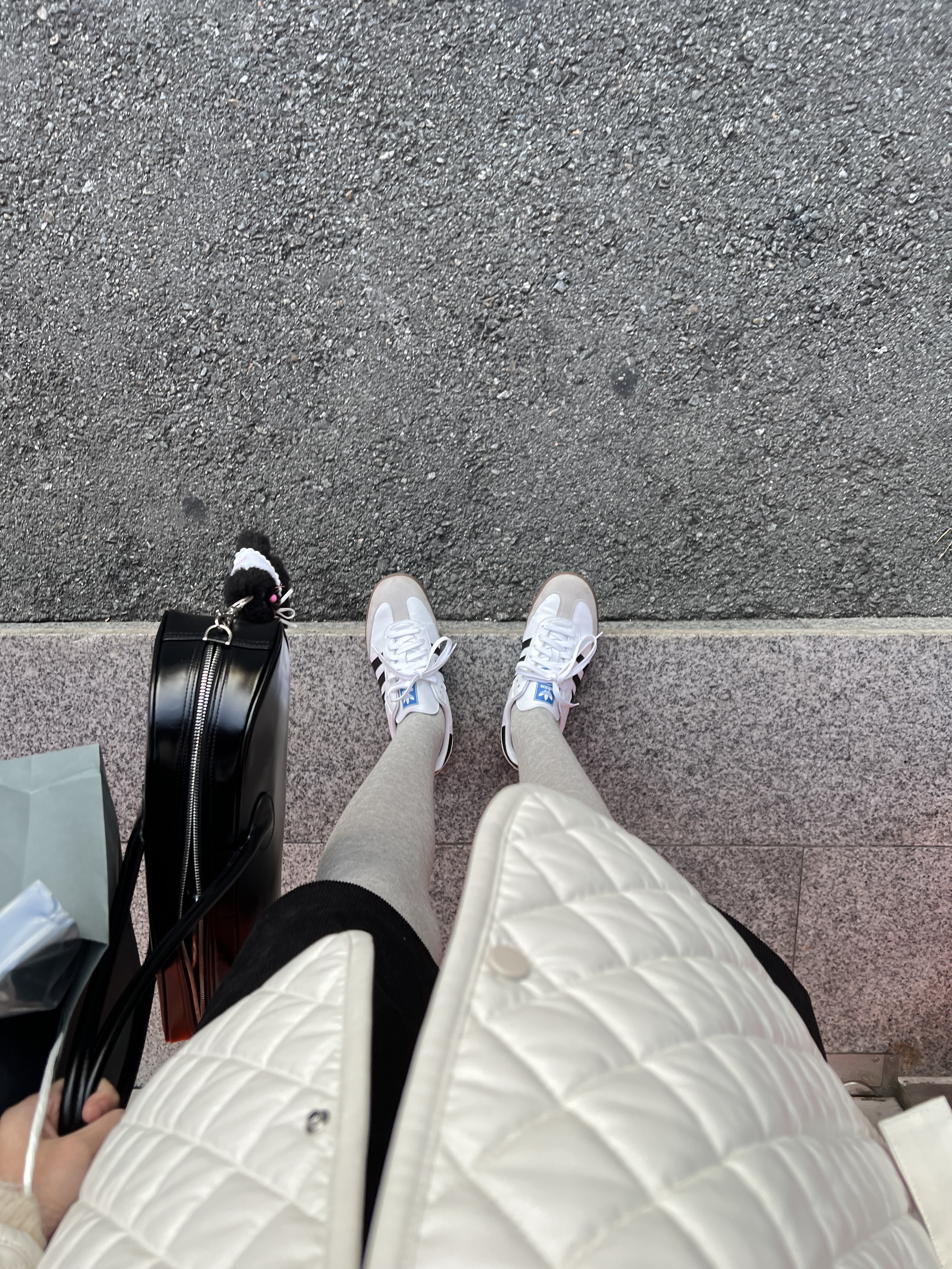 Adidas Samba OG Cloud White 착용 스타일