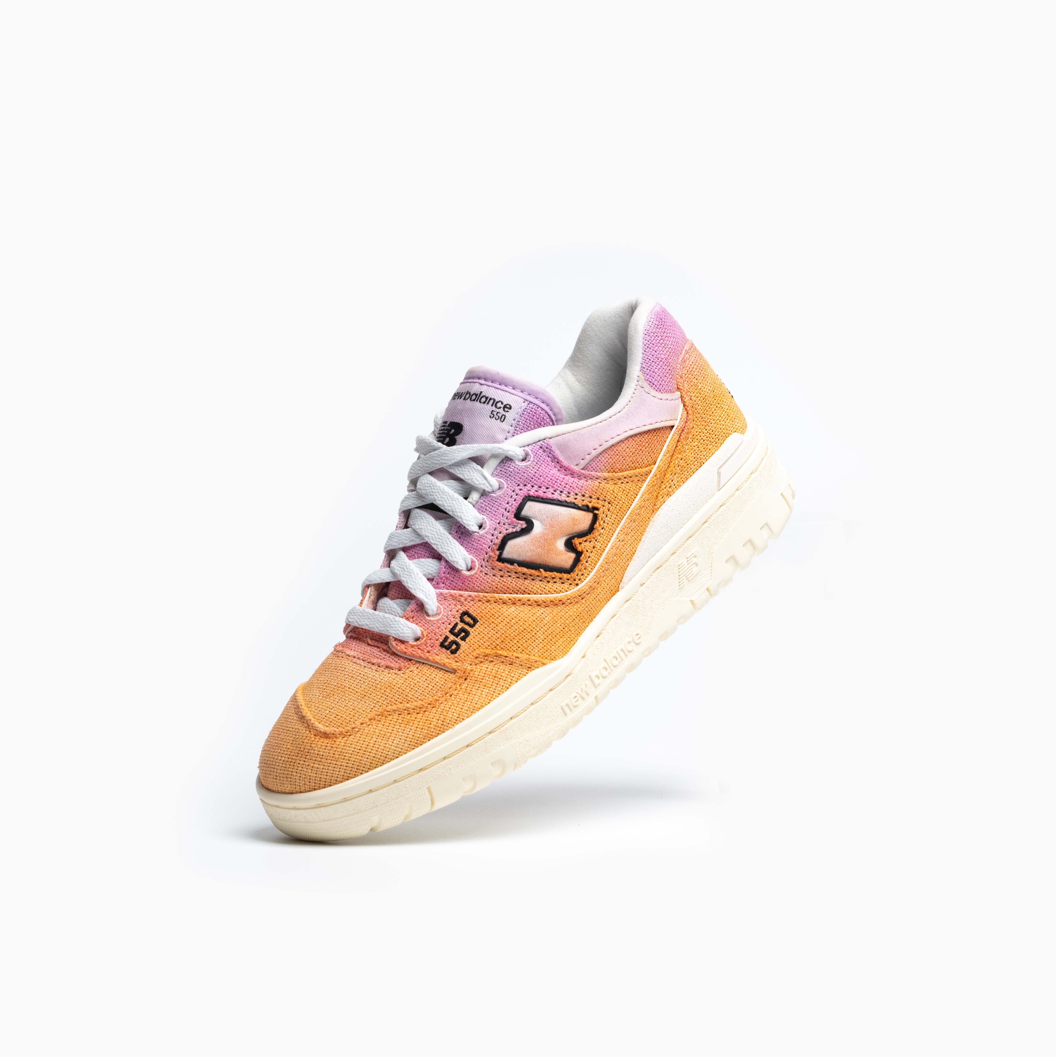 New Balance 550 White Grey - 2E Wide 착용 스타일 - 4