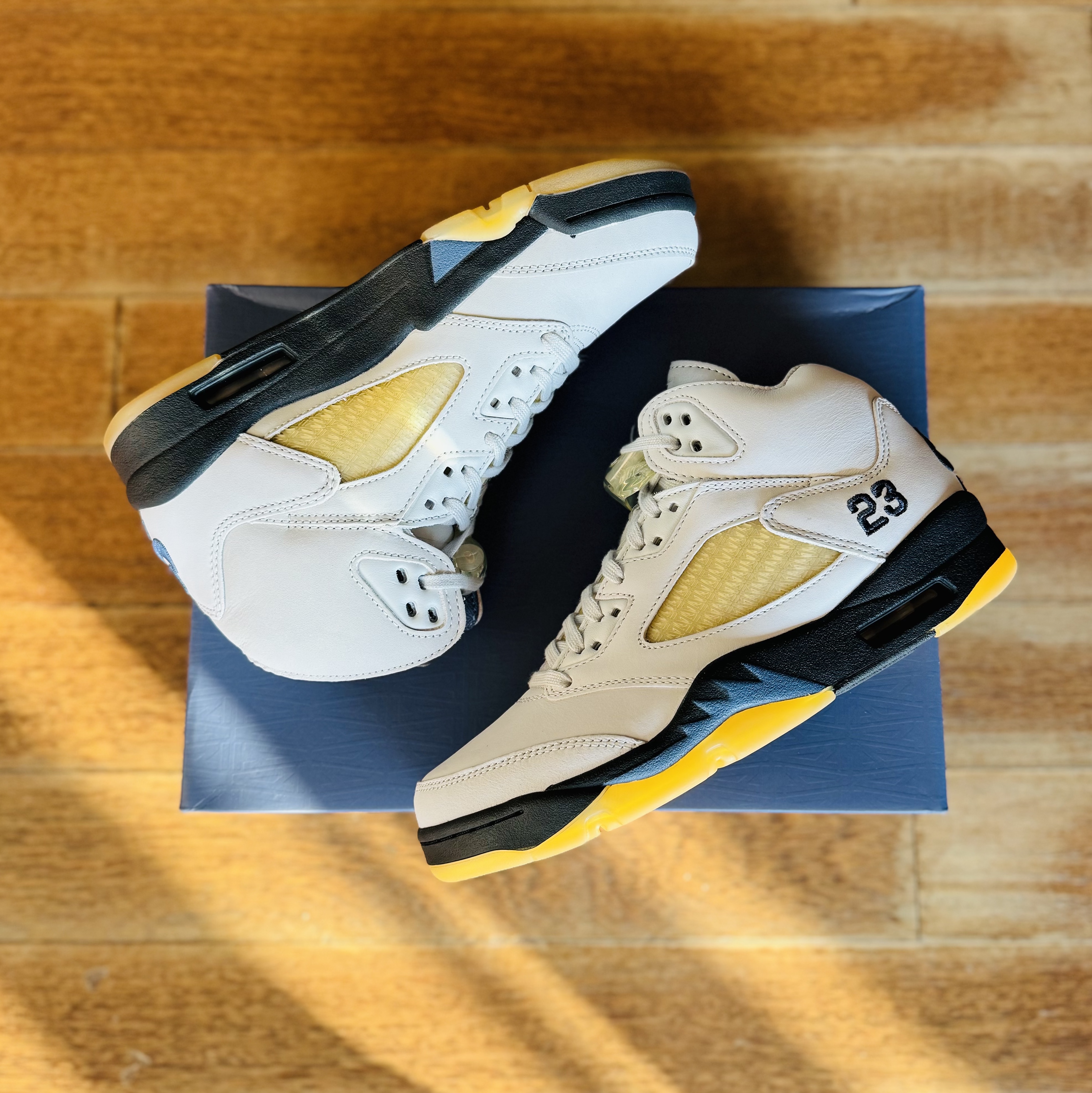 (W) Jordan 5 x A Ma Maniere Retro Dawn 착용 스타일
